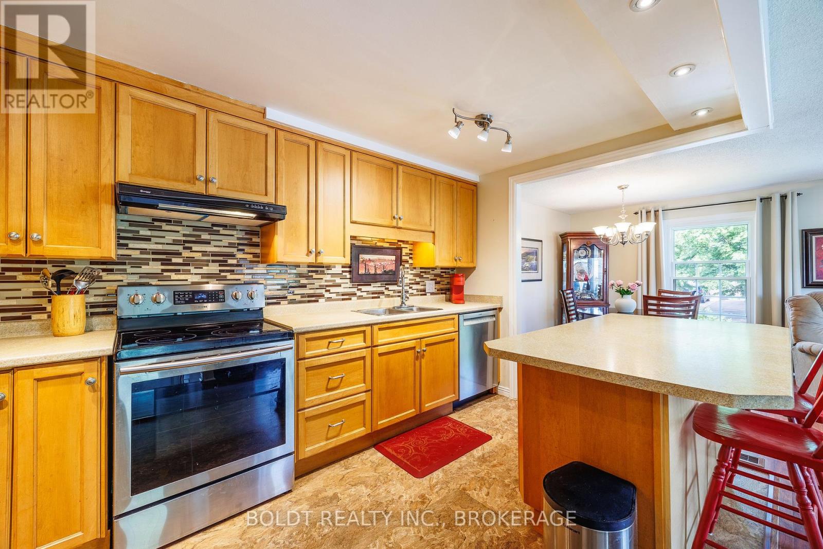 77 Elma Street, St. Catharines, Ontario  L2N 6Z8 - Photo 11 - X13473032