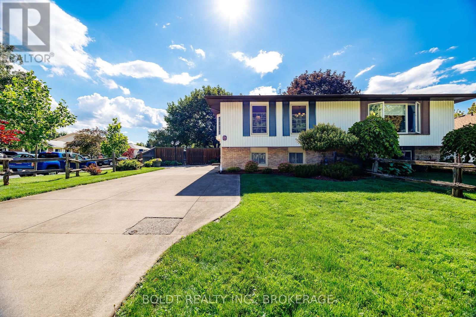 77 Elma Street, St. Catharines, Ontario  L2N 6Z8 - Photo 4 - X13473032