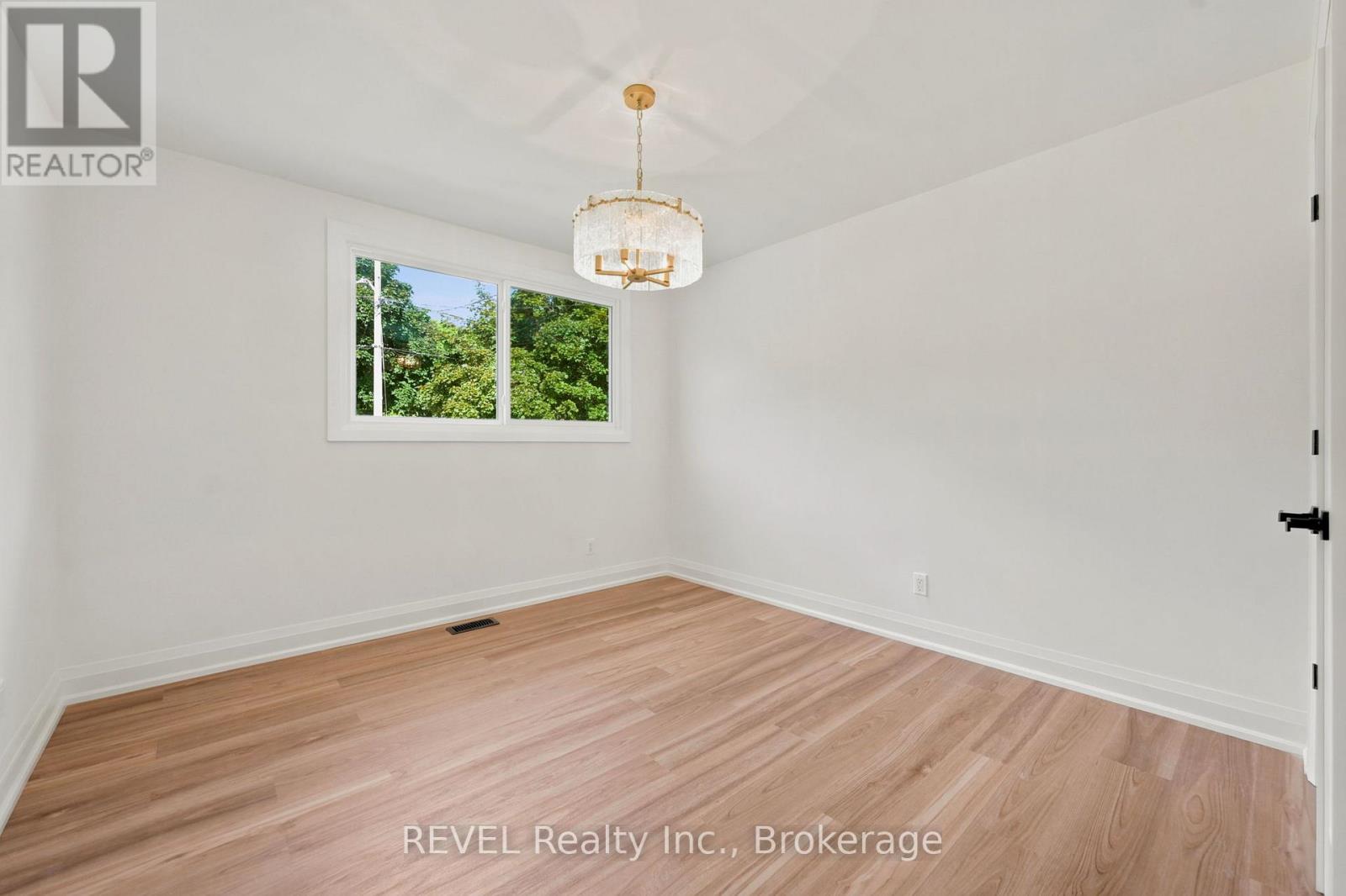 72 Prince Charles Drive, St. Catharines, Ontario  L2N 3Z1 - Photo 15 - X13473058