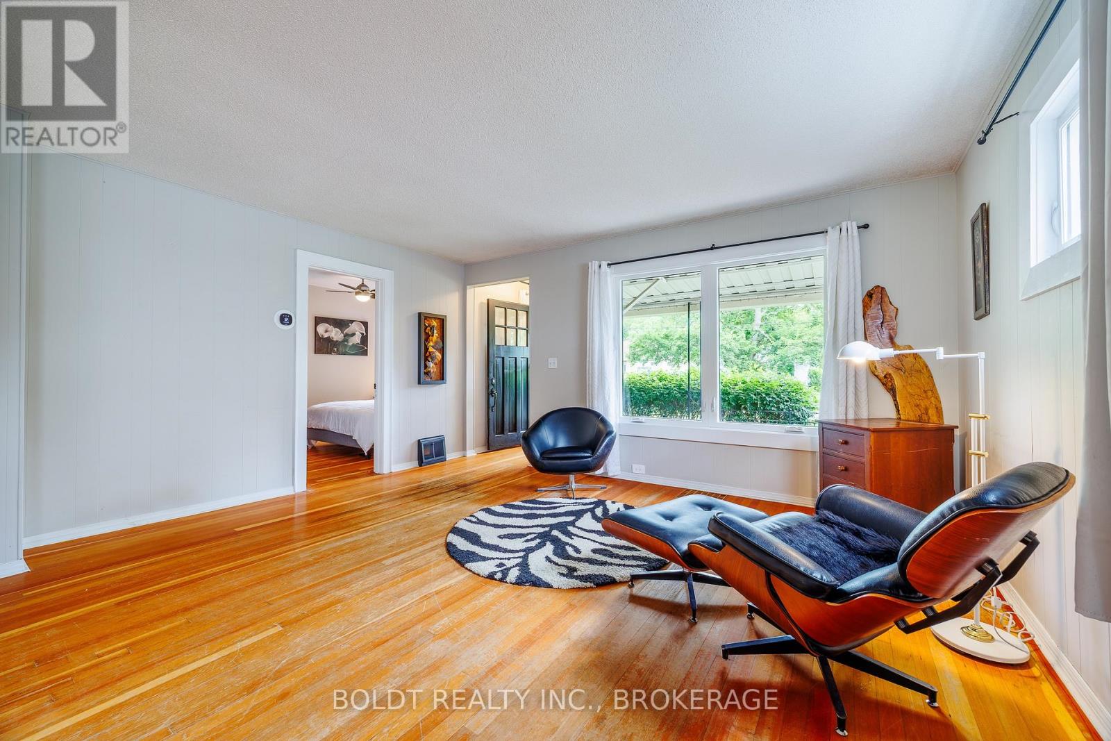 421 Prospect Point Road N, Fort Erie, Ontario  L0S 1N0 - Photo 14 - X13474172