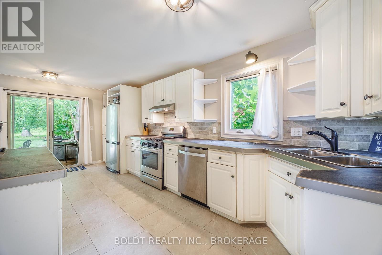 421 Prospect Point Road N, Fort Erie, Ontario  L0S 1N0 - Photo 21 - X13474172