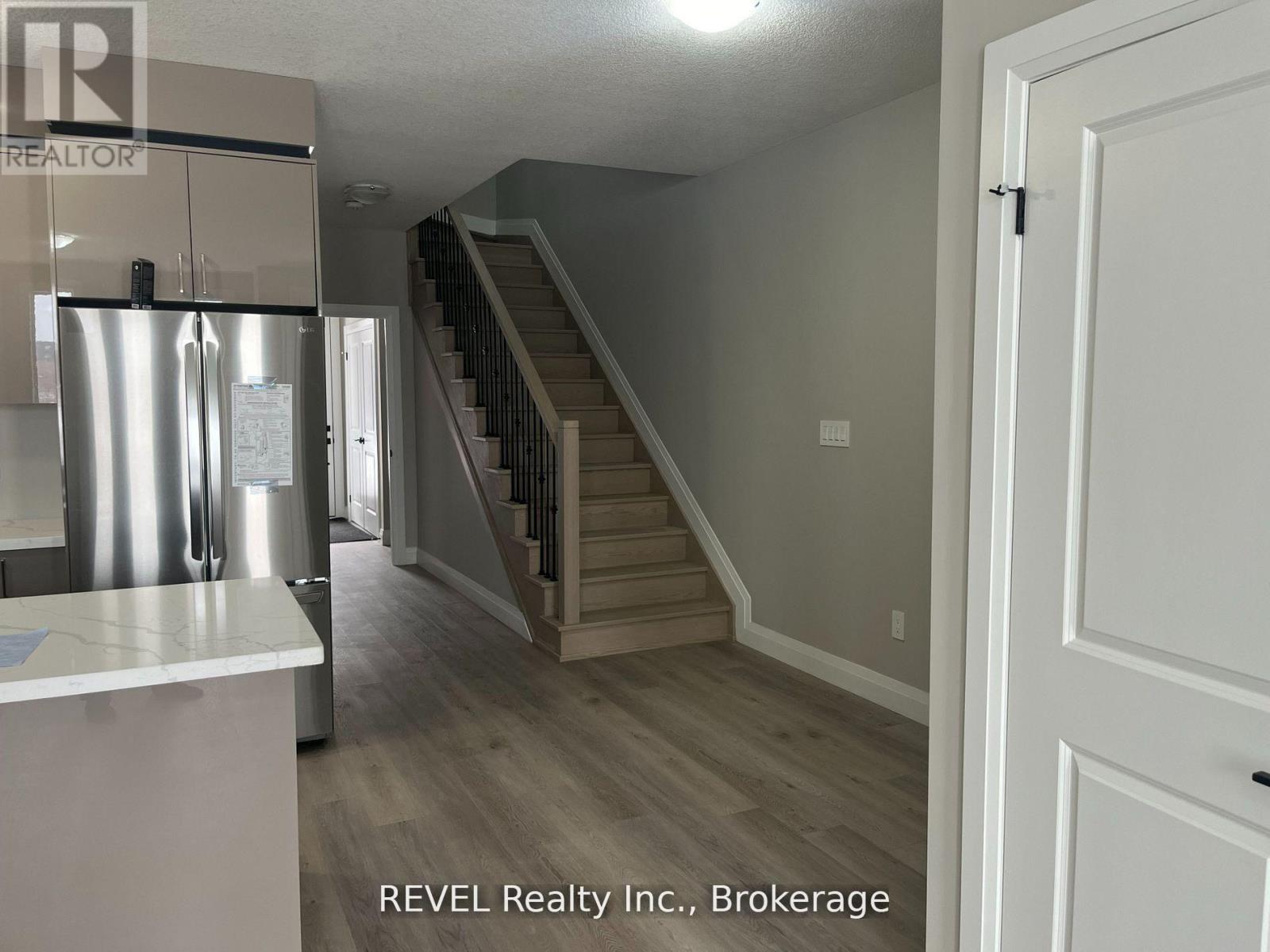 16 Keystone Trail, Welland, Ontario  L3B 0N8 - Photo 7 - X13474200