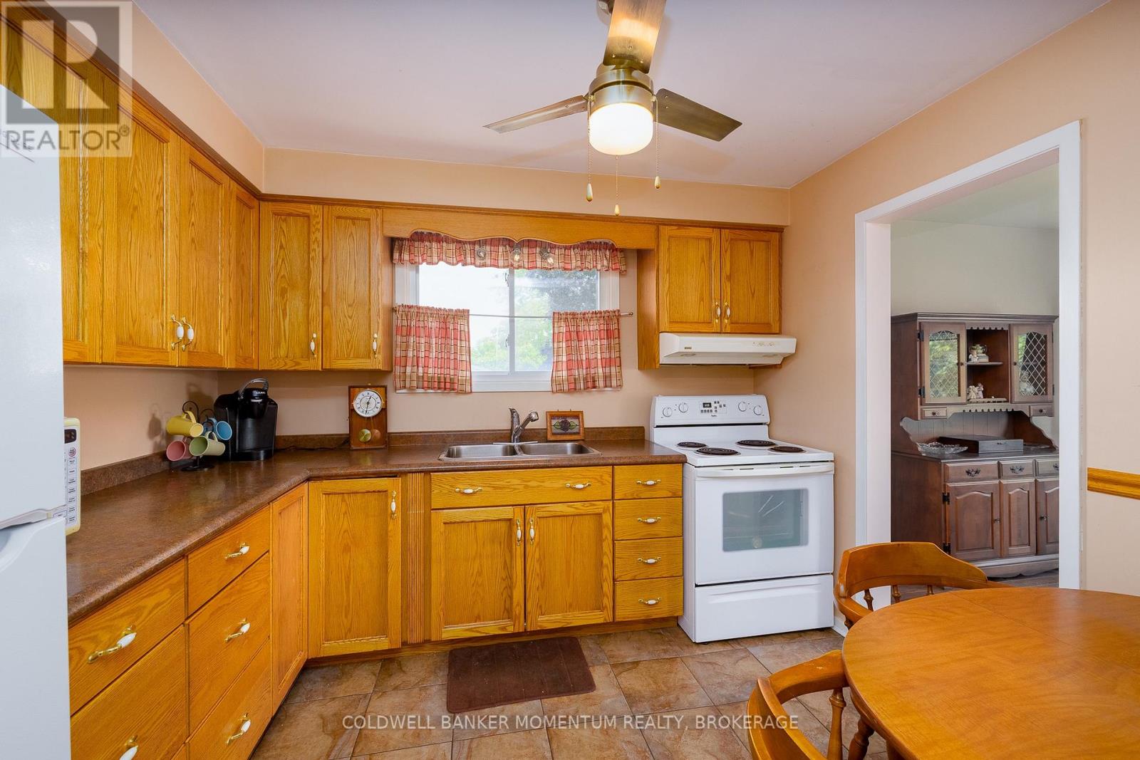 2 Wychwood Road, Welland, Ontario  L3C 5V3 - Photo 15 - X13474252