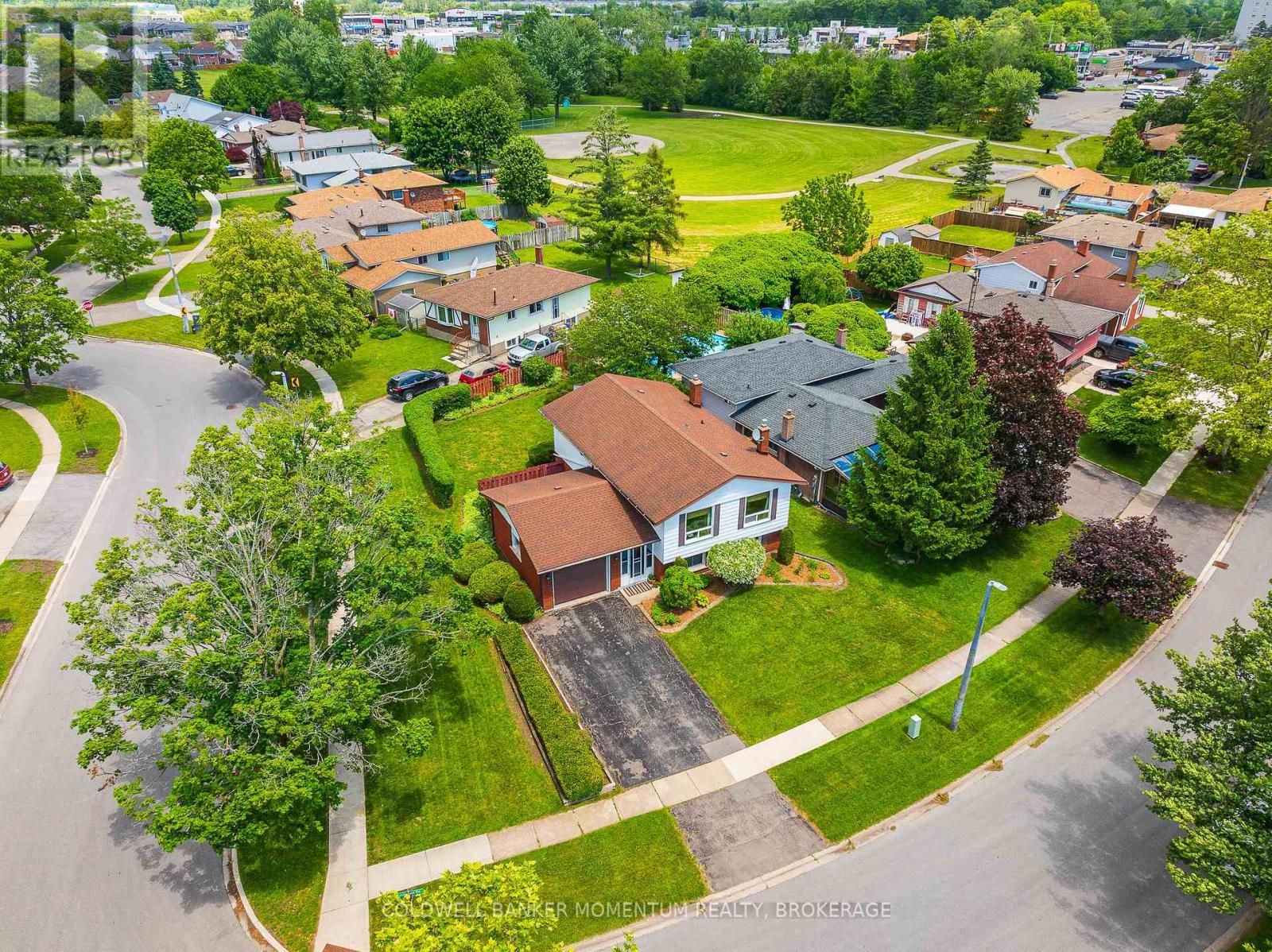 2 Wychwood Road, Welland, Ontario  L3C 5V3 - Photo 36 - X13474252