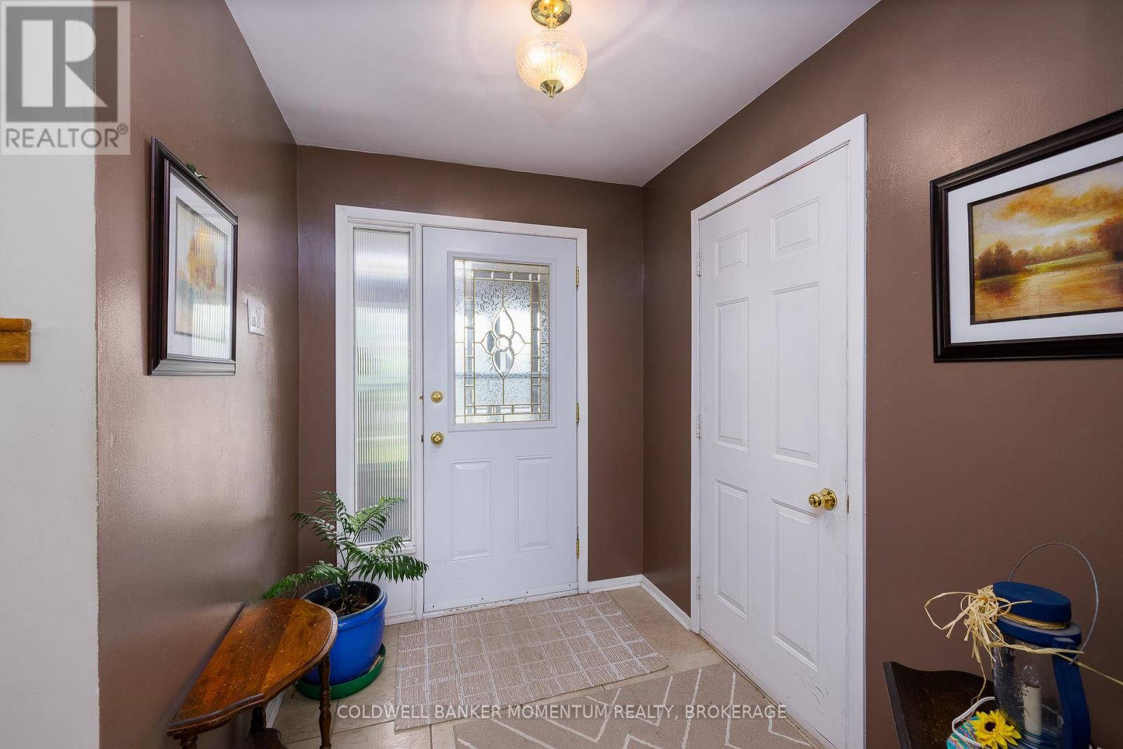 2 Wychwood Road, Welland, Ontario  L3C 5V3 - Photo 7 - X13474252