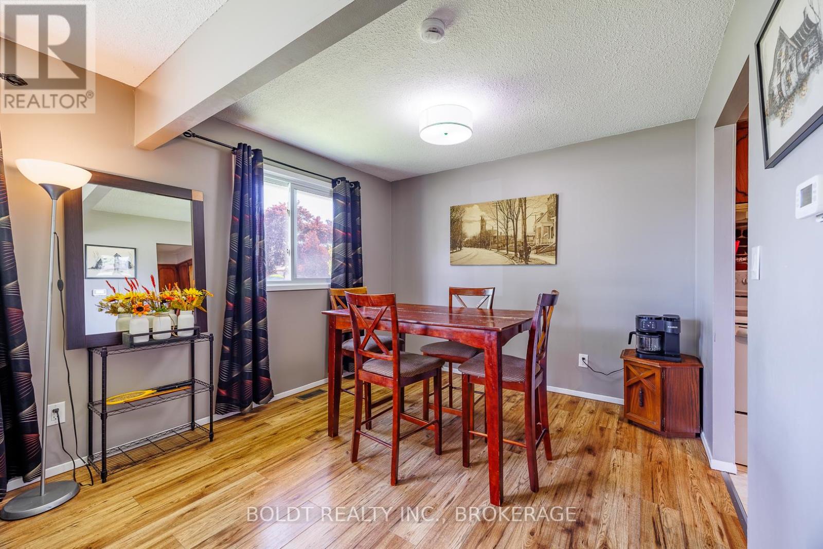 29 Tupper Drive, Thorold, Ontario  L2V 4G8 - Photo 10 - X13474260