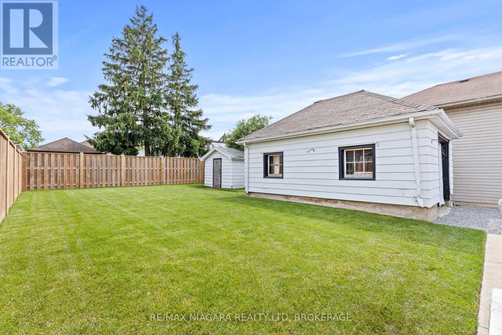 47 Sullivan Avenue, Thorold, Ontario  L2V 2Y7 - Photo 3 - X13476658