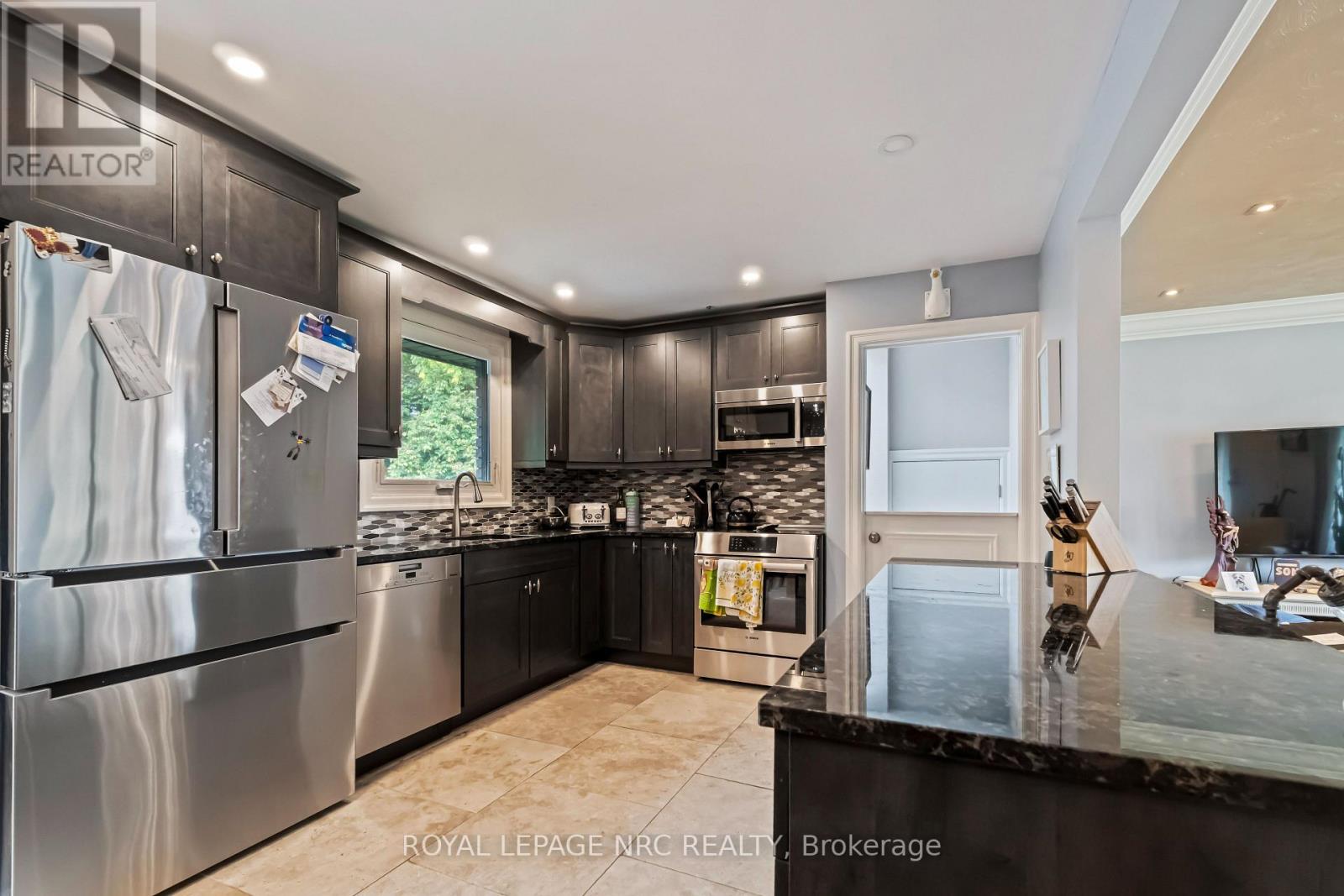 9 Cartier Drive, St. Catharines, Ontario  L2M 2E5 - Photo 11 - X13477178
