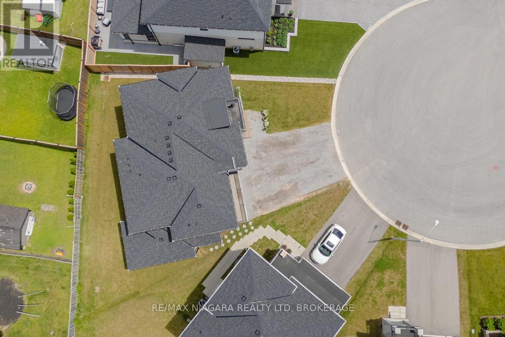 7781 Secretariat Court, Niagara Falls, Ontario  L2H 3V3 - Photo 41 - X13477598