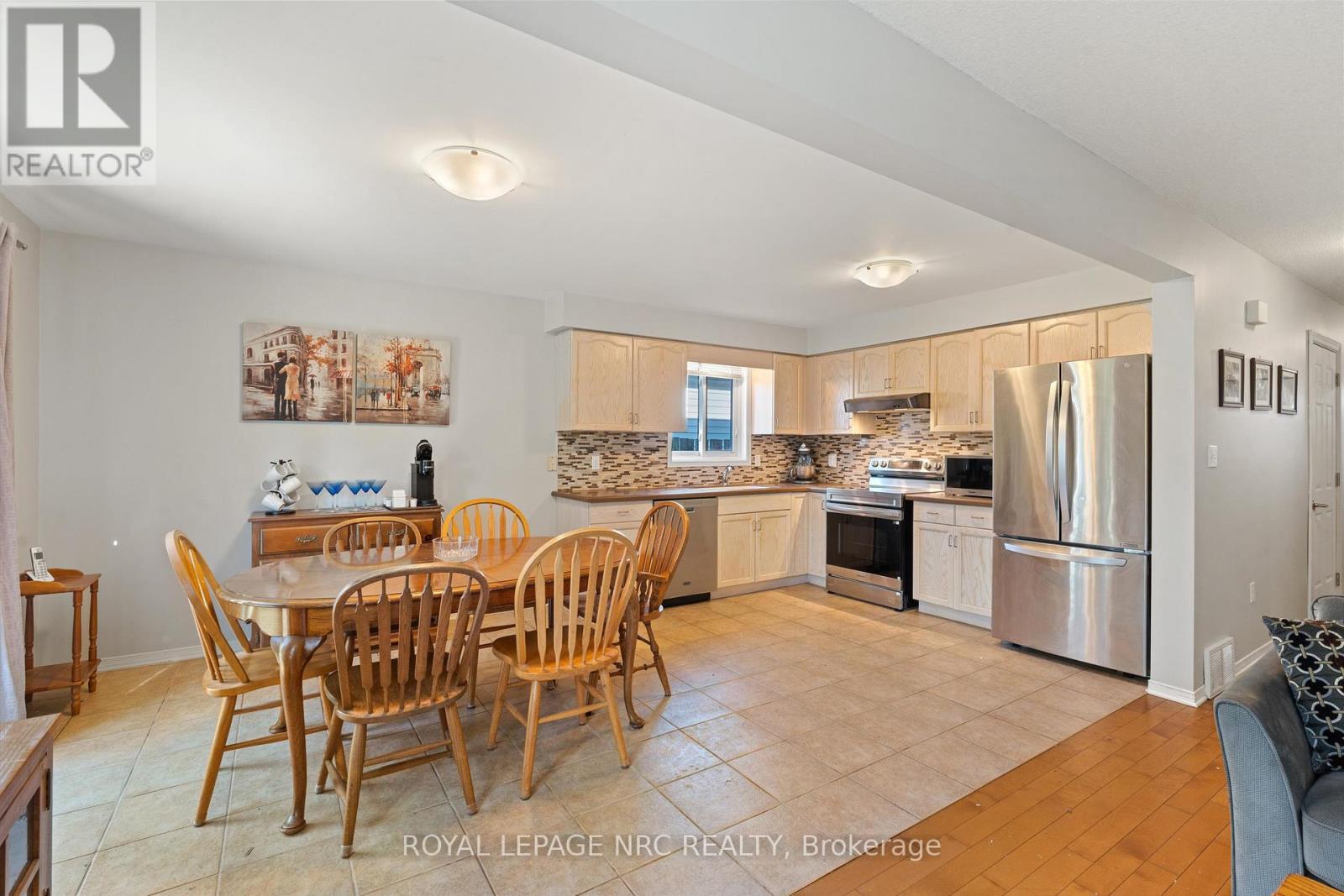 7722 Yvette Crescent, Niagara Falls, Ontario  L2H 3B6 - Photo 3 - X13477682