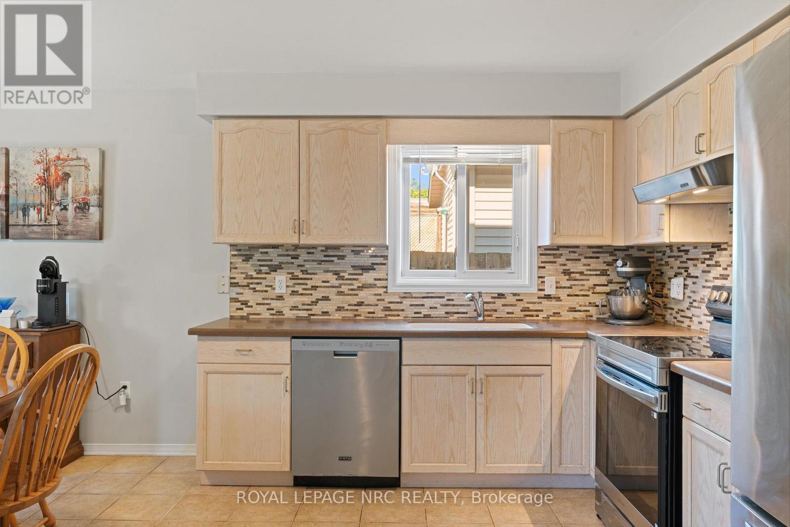 7722 Yvette Crescent, Niagara Falls, Ontario  L2H 3B6 - Photo 6 - X13477682