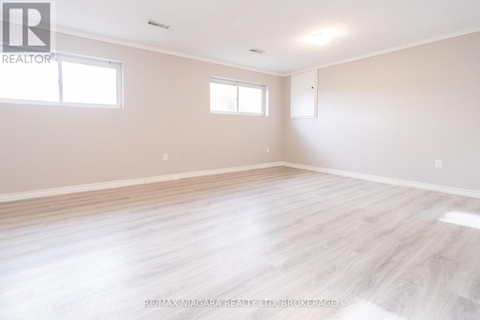 15 Old Oxford Road, St. Catharines, Ontario  L2M 2J7 - Photo 12 - X13477810