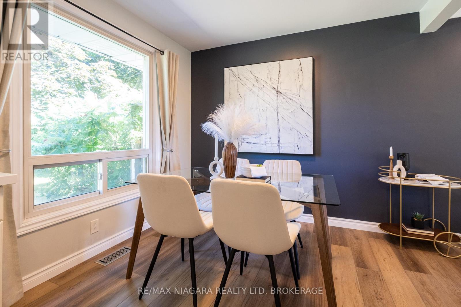 15 Old Oxford Road, St. Catharines, Ontario  L2M 2J7 - Photo 5 - X13477810