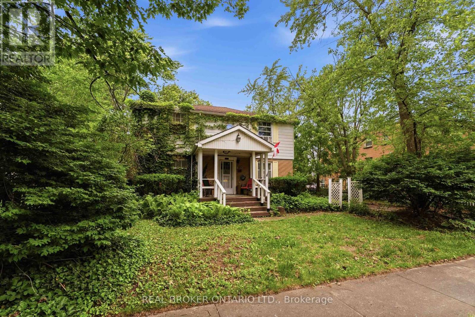42 Price Avenue, Welland, Ontario  L3C 3X9 - Photo 2 - X13478106