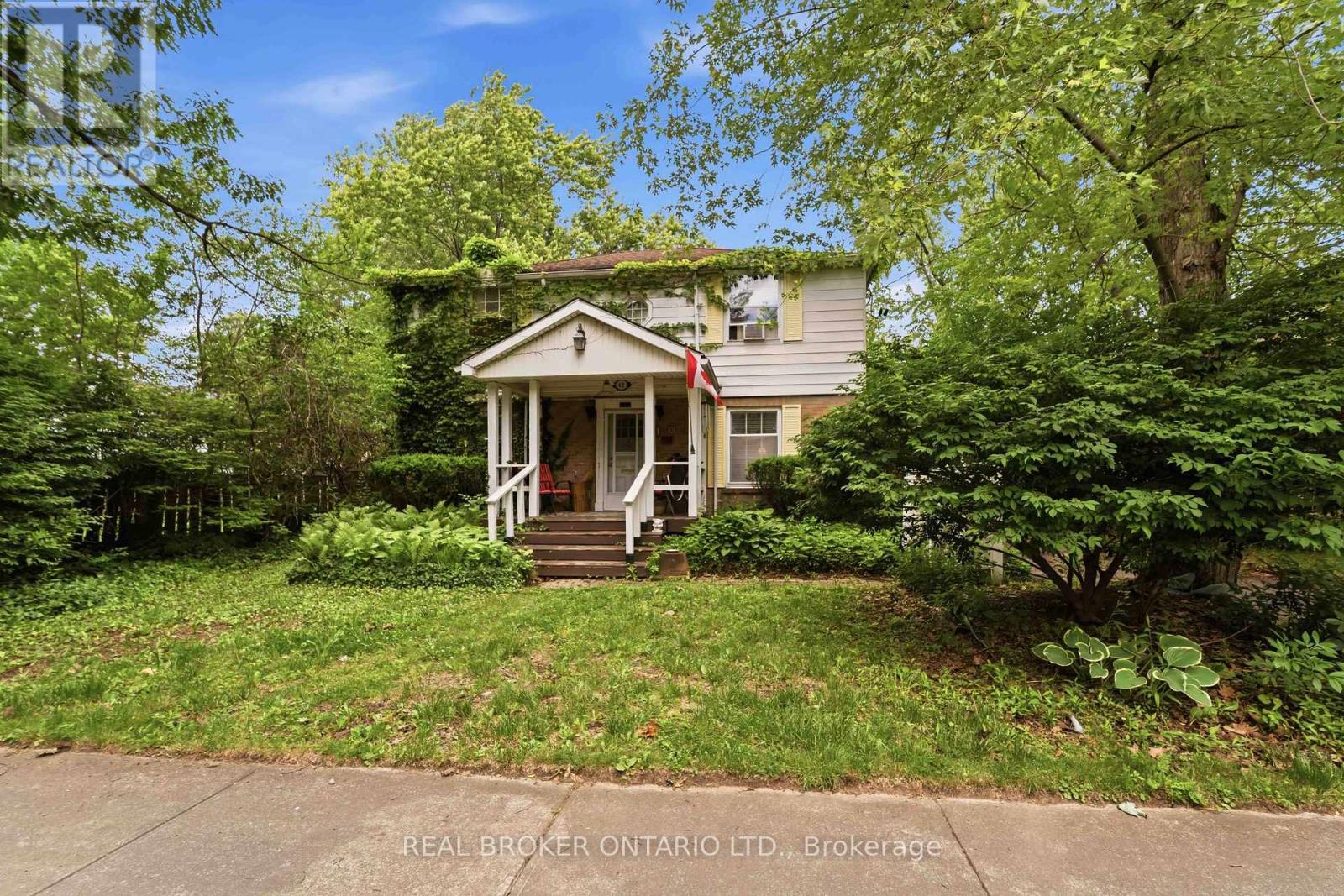 42 Price Avenue, Welland, Ontario  L3C 3X9 - Photo 3 - X13478106