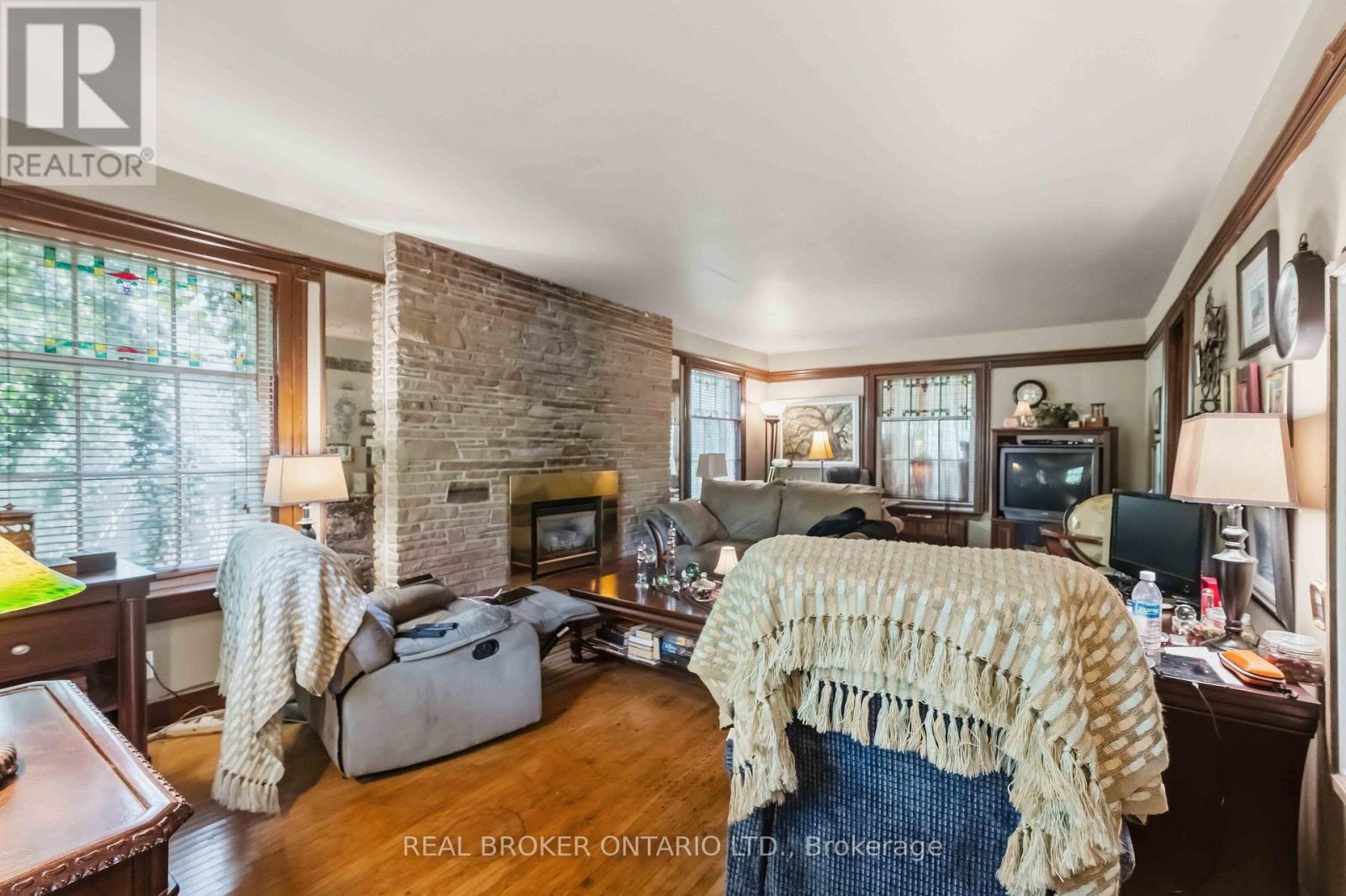 42 Price Avenue, Welland, Ontario  L3C 3X9 - Photo 9 - X13478106