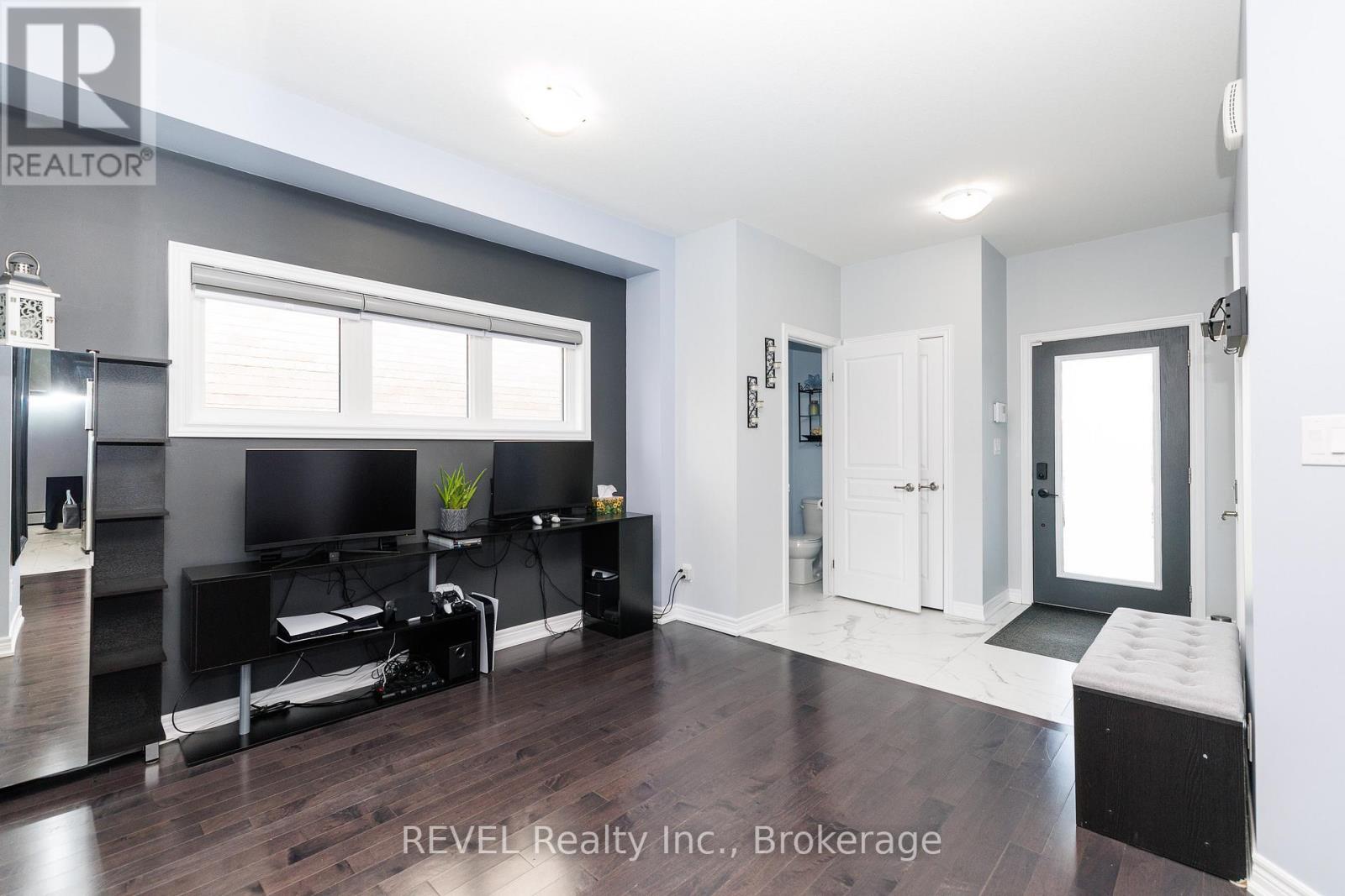 8 Elderberry Road, Thorold, Ontario  L2V 0E7 - Photo 15 - X13478474