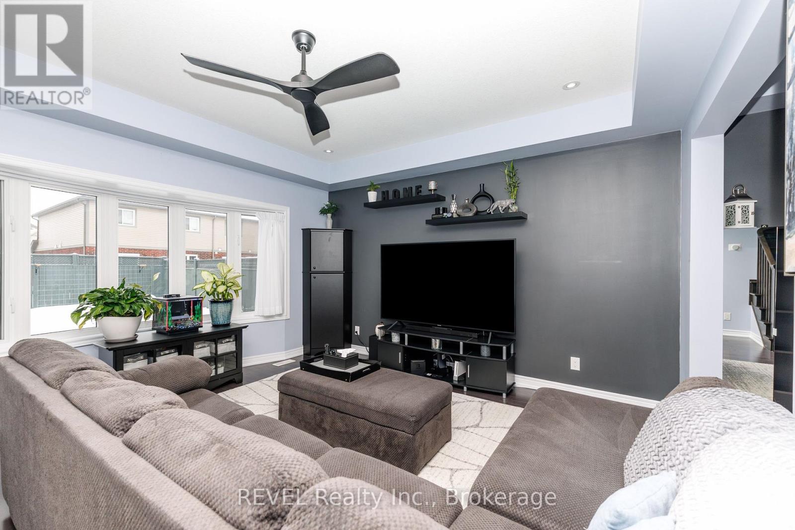 8 Elderberry Road, Thorold, Ontario  L2V 0E7 - Photo 17 - X13478474