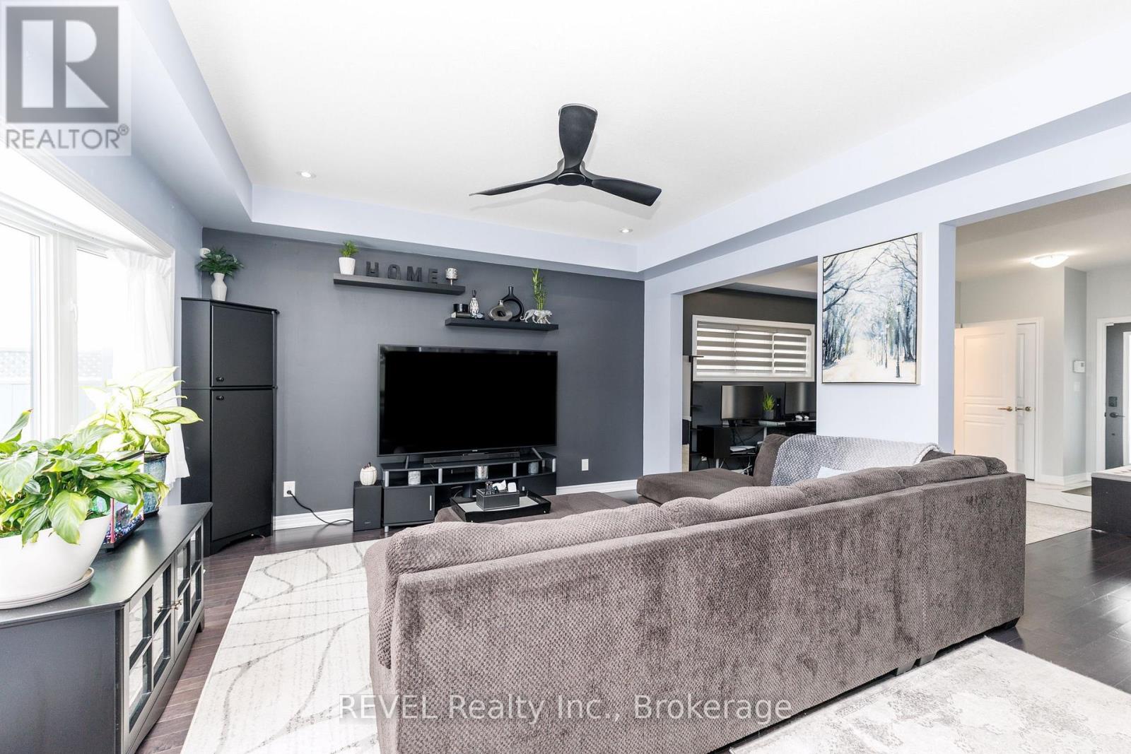 8 Elderberry Road, Thorold, Ontario  L2V 0E7 - Photo 19 - X13478474