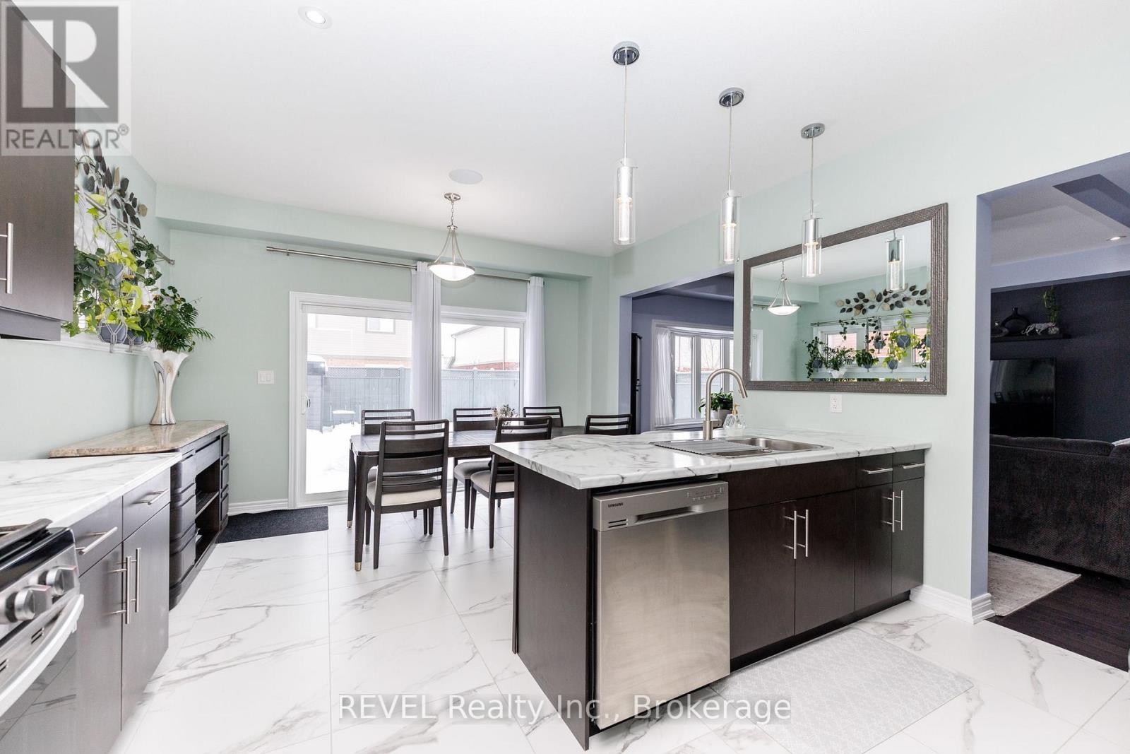 8 Elderberry Road, Thorold, Ontario  L2V 0E7 - Photo 23 - X13478474