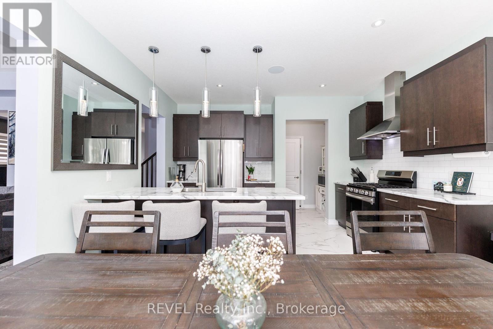 8 Elderberry Road, Thorold, Ontario  L2V 0E7 - Photo 25 - X13478474