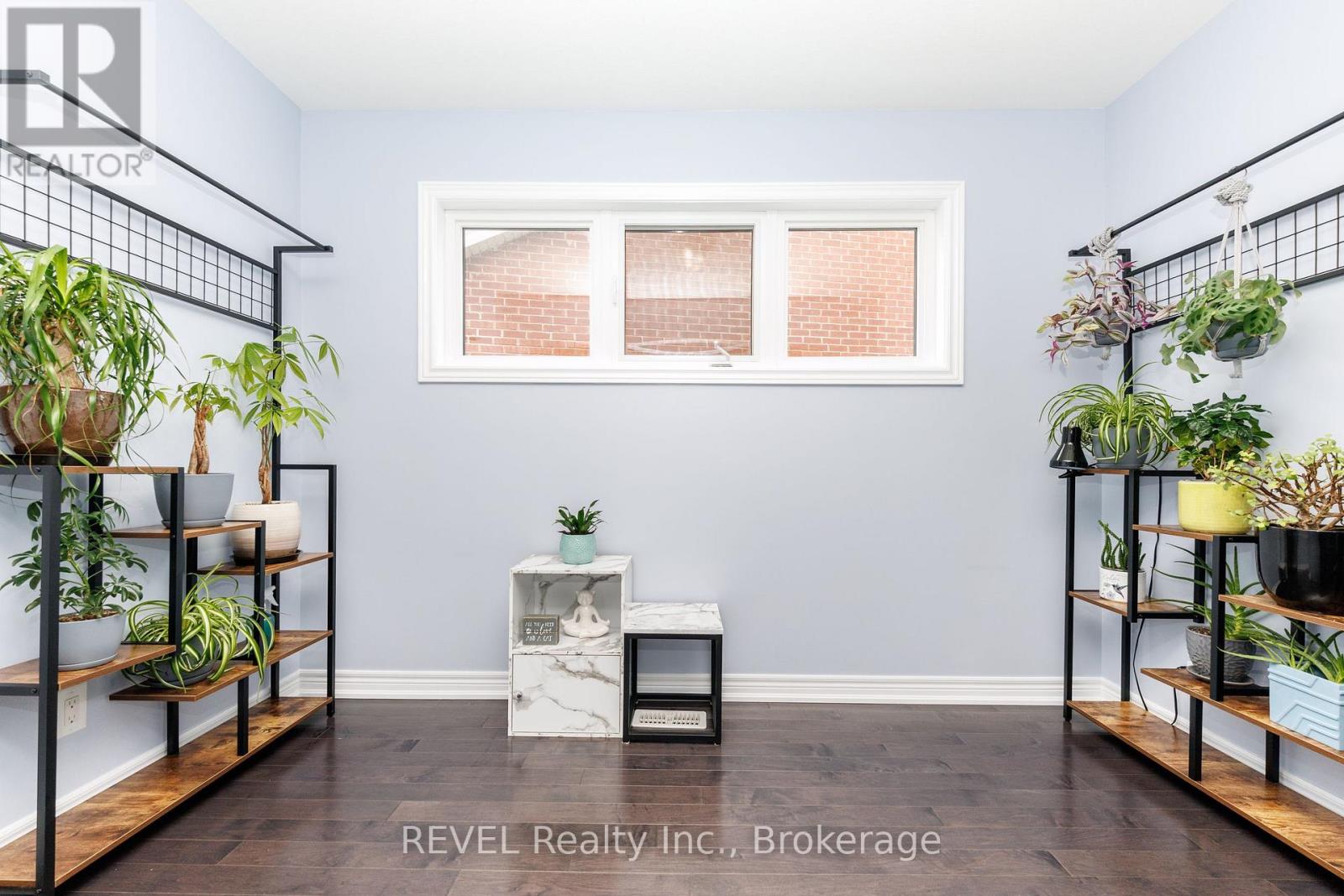 8 Elderberry Road, Thorold, Ontario  L2V 0E7 - Photo 30 - X13478474