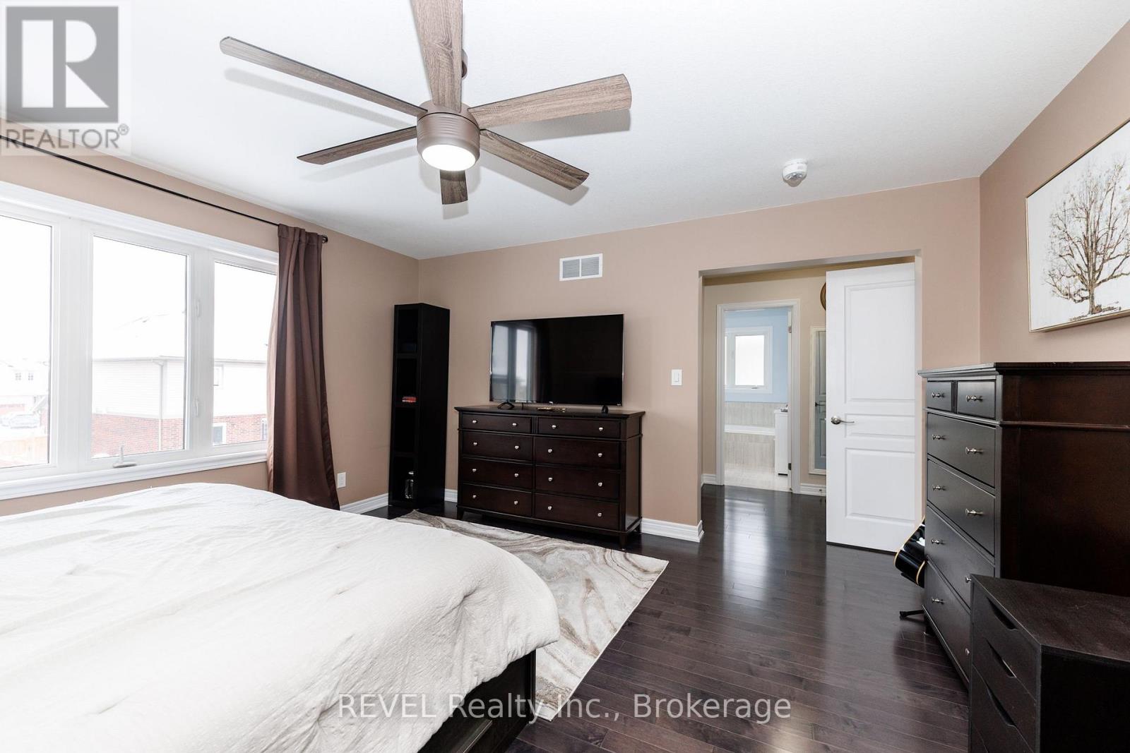 8 Elderberry Road, Thorold, Ontario  L2V 0E7 - Photo 33 - X13478474