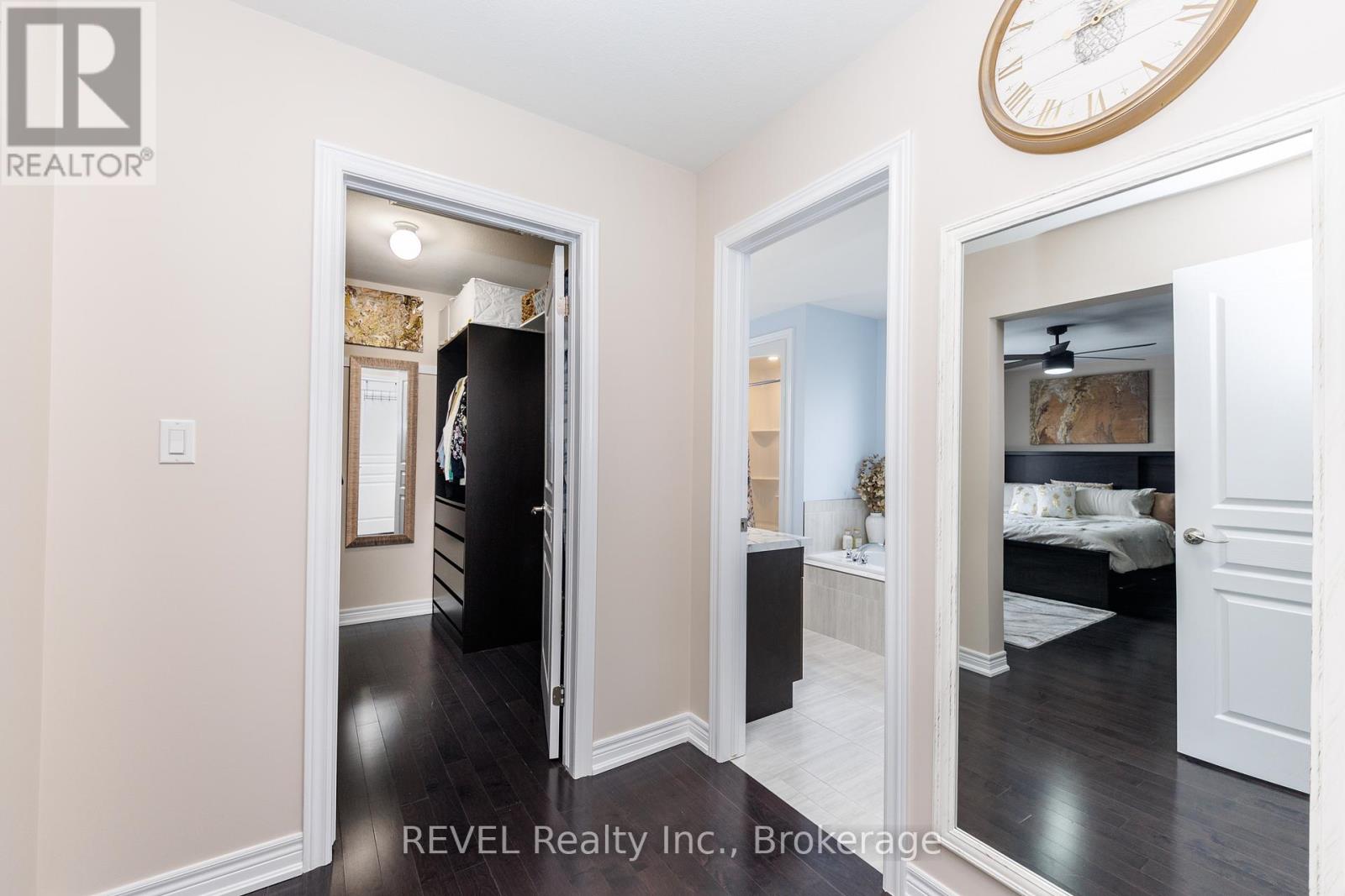 8 Elderberry Road, Thorold, Ontario  L2V 0E7 - Photo 35 - X13478474