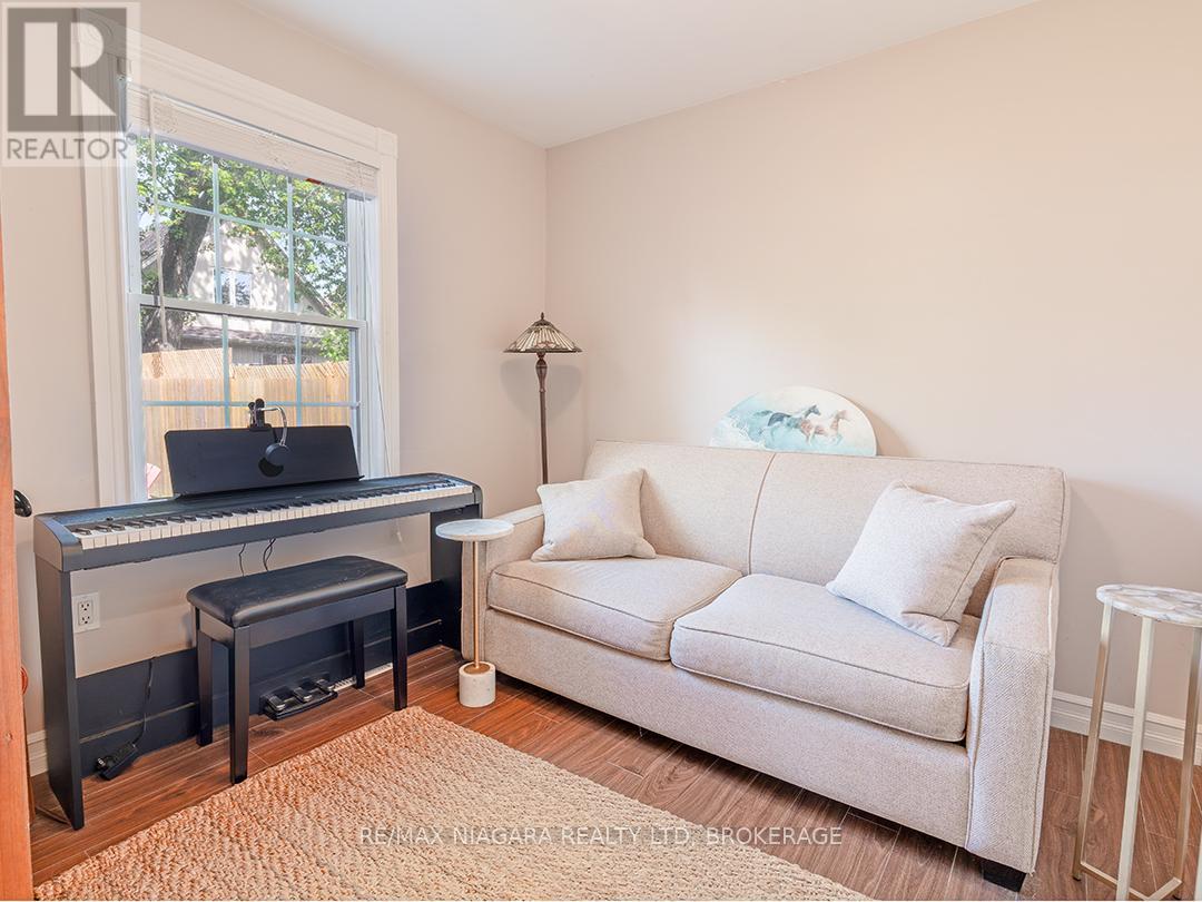 263 Maplewood Avenue, Fort Erie, Ontario  L0S 1B0 - Photo 12 - X13479770