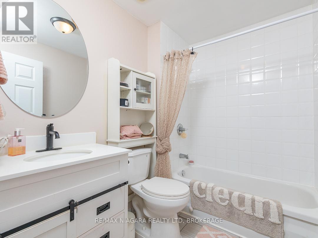 263 Maplewood Avenue, Fort Erie, Ontario  L0S 1B0 - Photo 13 - X13479770