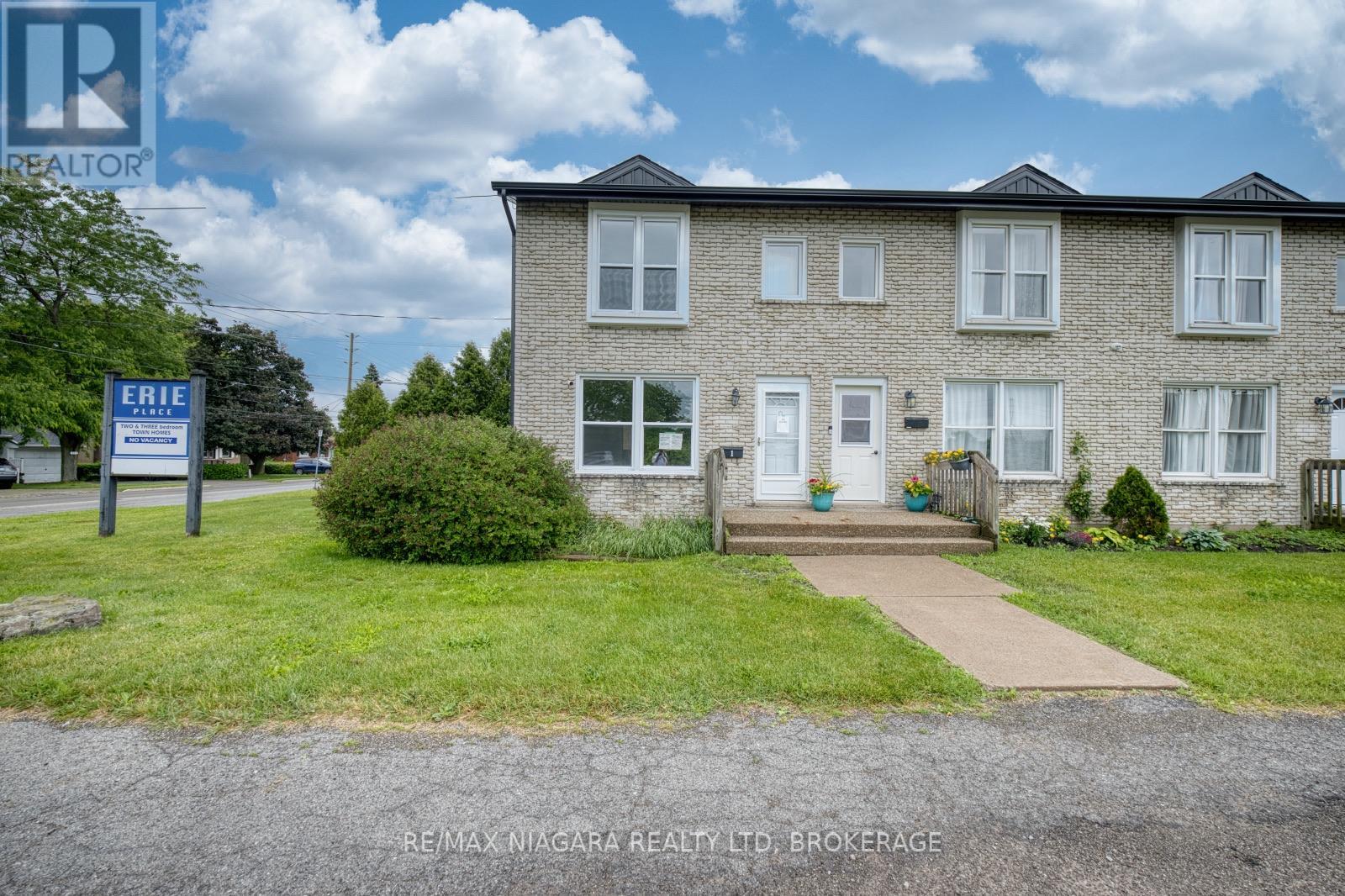 1 - 252 BERTIE STREET, Fort Erie, Ontario
