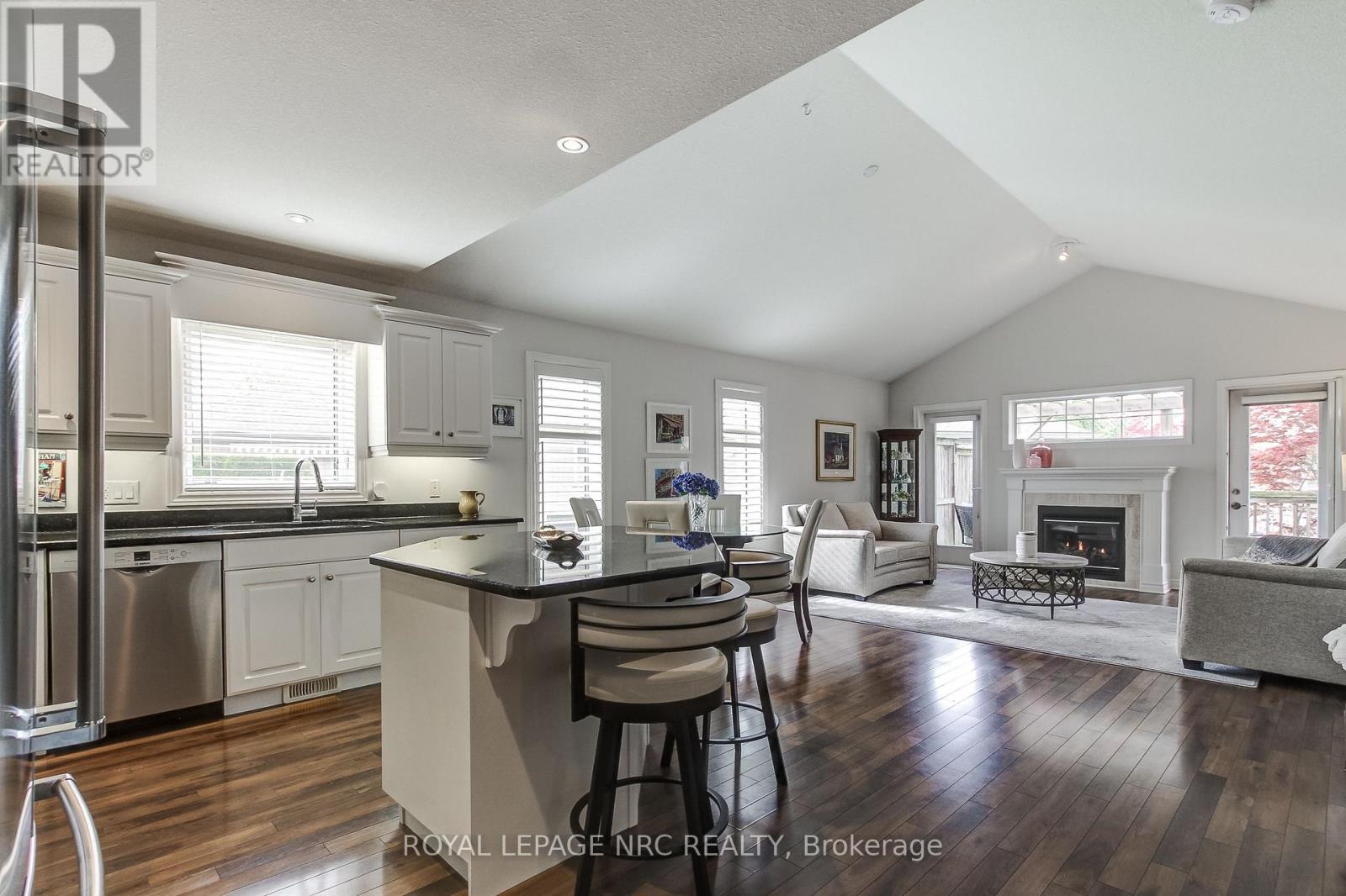 5 Rose Glen Crescent, Niagara-On-The-Lake, Ontario  L0S 1J0 - Photo 10 - X13480906