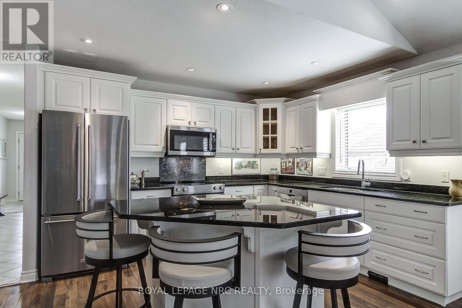5 Rose Glen Crescent, Niagara-On-The-Lake, Ontario  L0S 1J0 - Photo 11 - X13480906