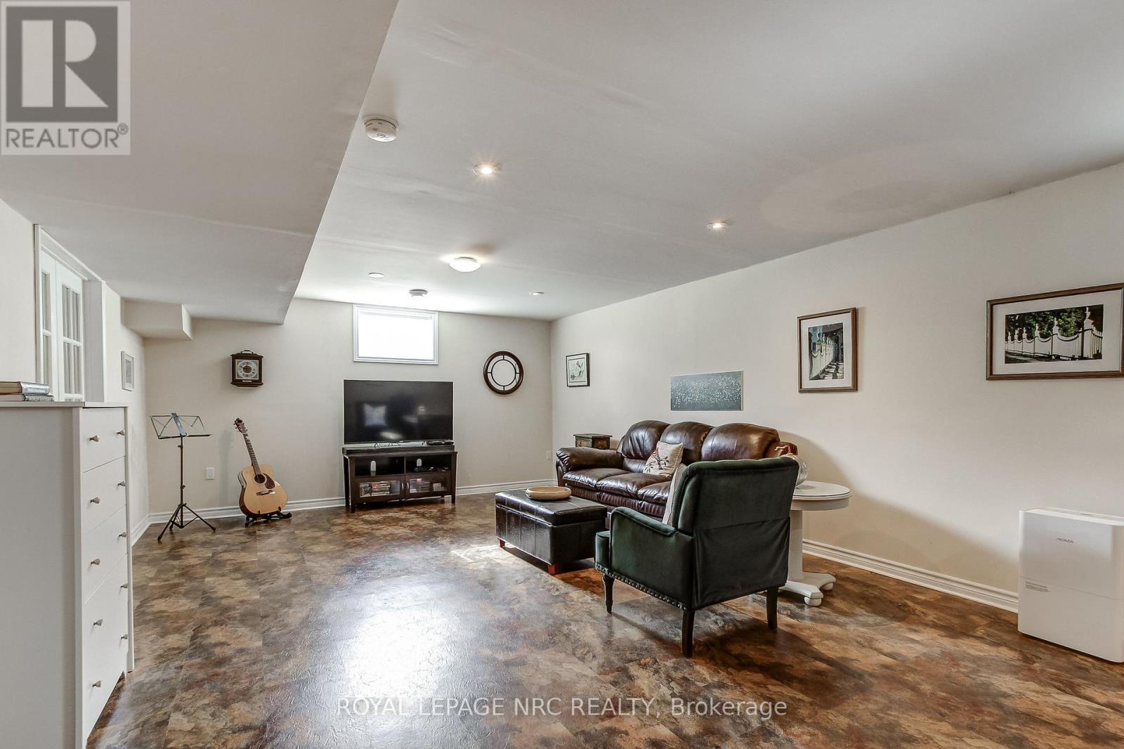 5 Rose Glen Crescent, Niagara-On-The-Lake, Ontario  L0S 1J0 - Photo 25 - X13480906