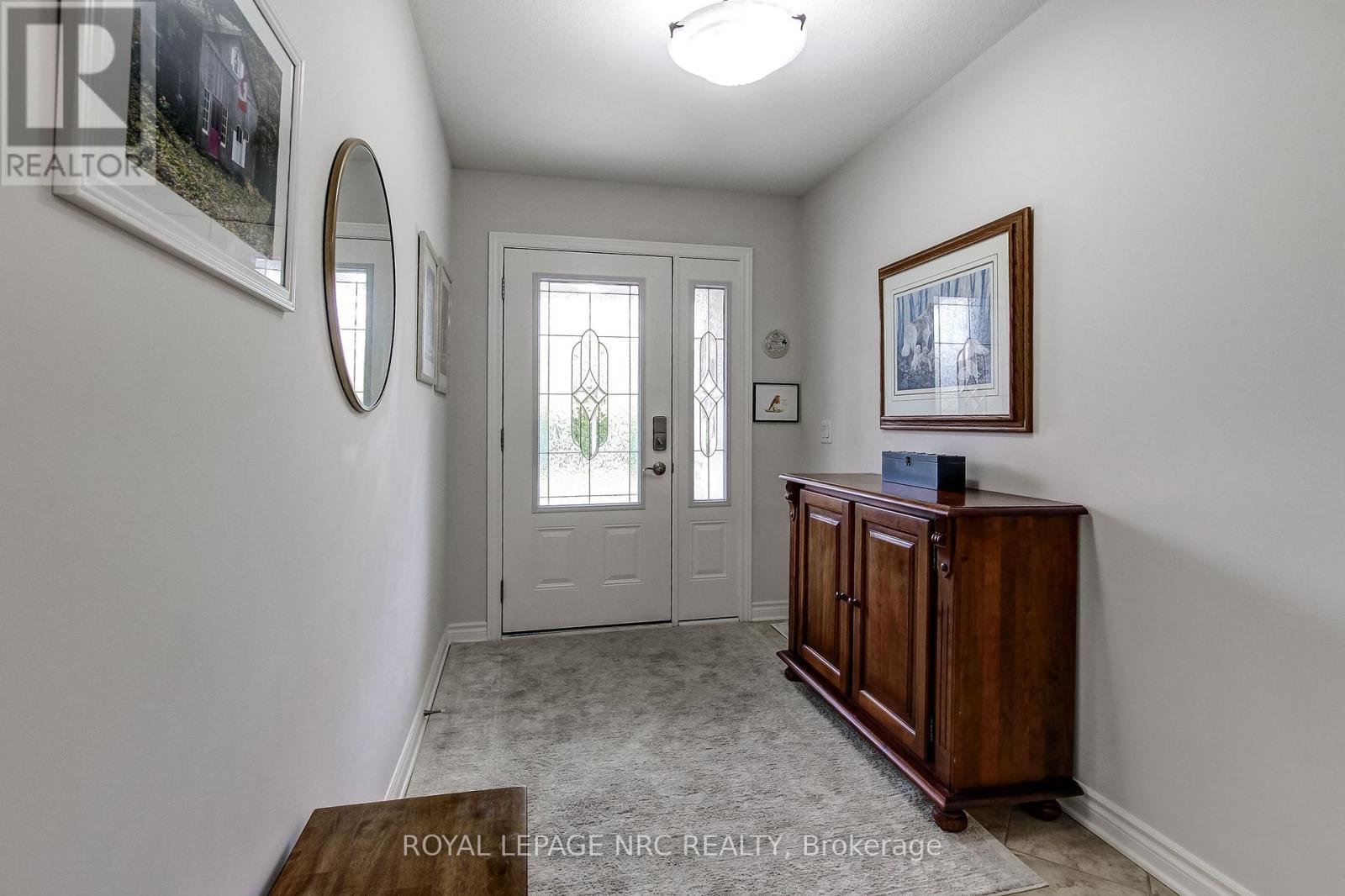 5 Rose Glen Crescent, Niagara-On-The-Lake, Ontario  L0S 1J0 - Photo 4 - X13480906