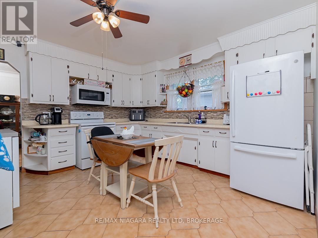 90 John Street, Port Colborne, Ontario  L3K 1R2 - Photo 10 - X13481530