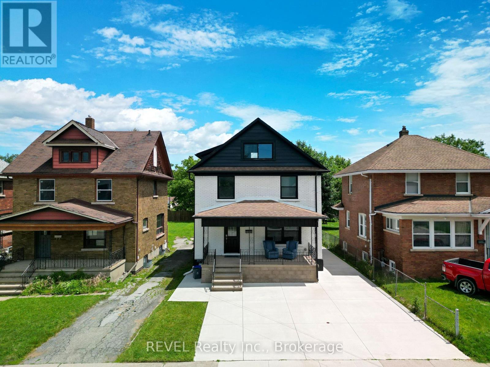4830 FOURTH AVENUE, Niagara Falls, Ontario