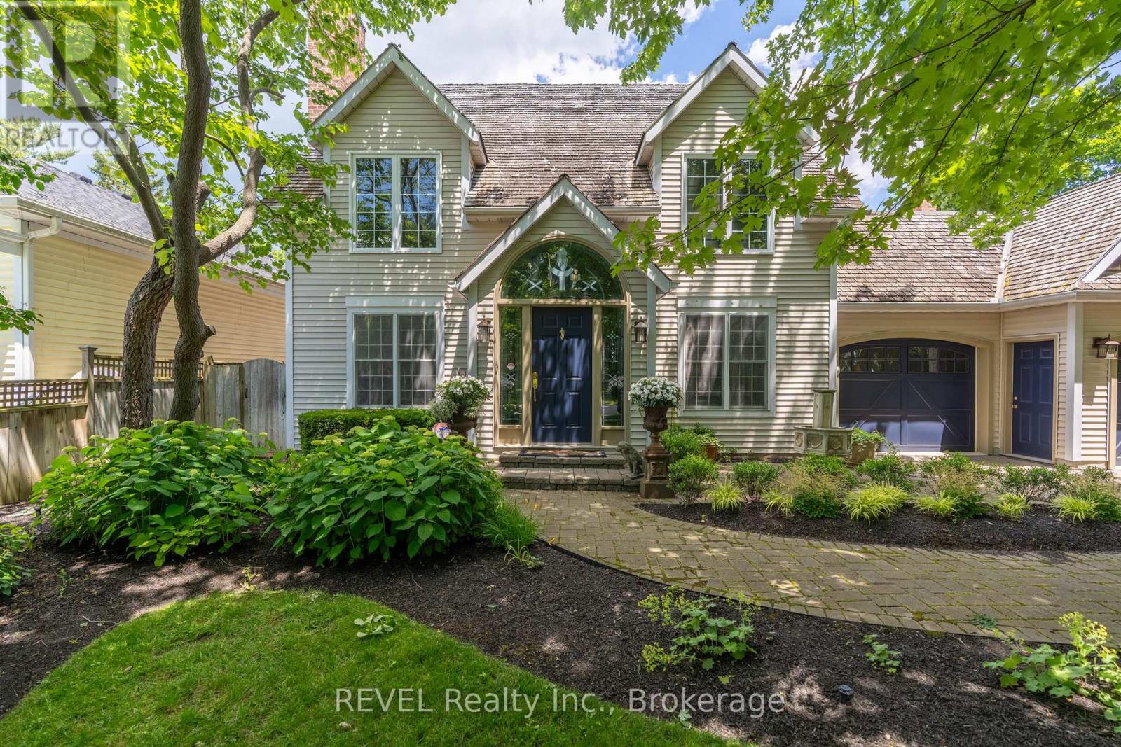209 John Street, Niagara-On-The-Lake, Ontario  L0S 1J0 - Photo 2 - X13482300