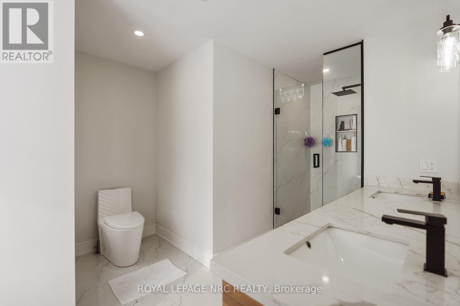 7384 Splendour Drive, Niagara Falls, Ontario  L2H 3V8 - Photo 16 - X13482710