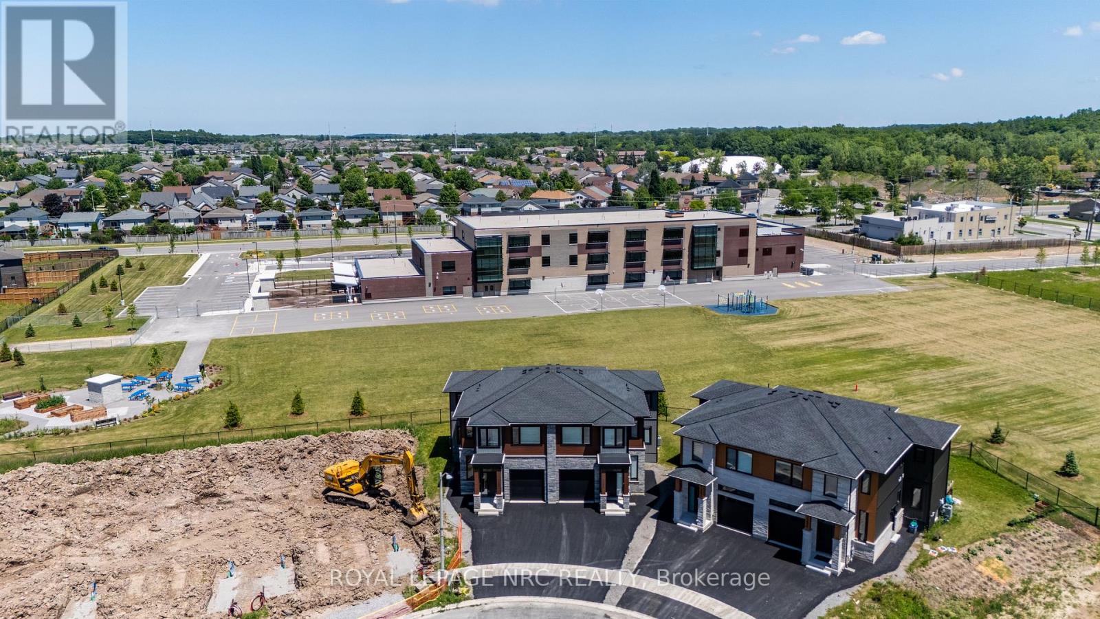7384 Splendour Drive, Niagara Falls, Ontario  L2H 3V8 - Photo 39 - X13482710