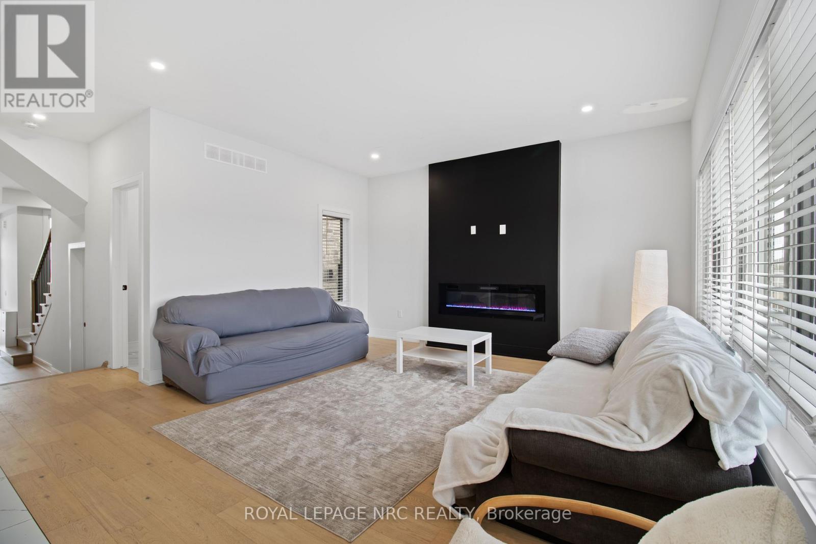 7384 Splendour Drive, Niagara Falls, Ontario  L2H 3V8 - Photo 7 - X13482710