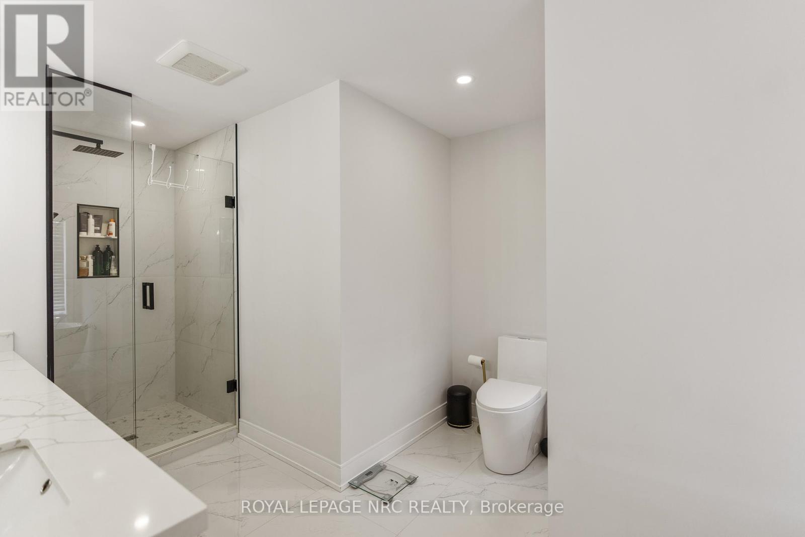 7386 Splendour Drive, Niagara Falls, Ontario  L2H 3V8 - Photo 14 - X13482720