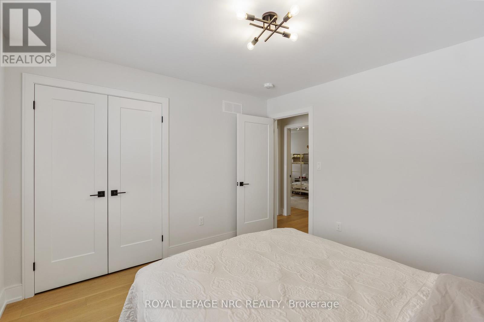 7386 Splendour Drive, Niagara Falls, Ontario  L2H 3V8 - Photo 17 - X13482720