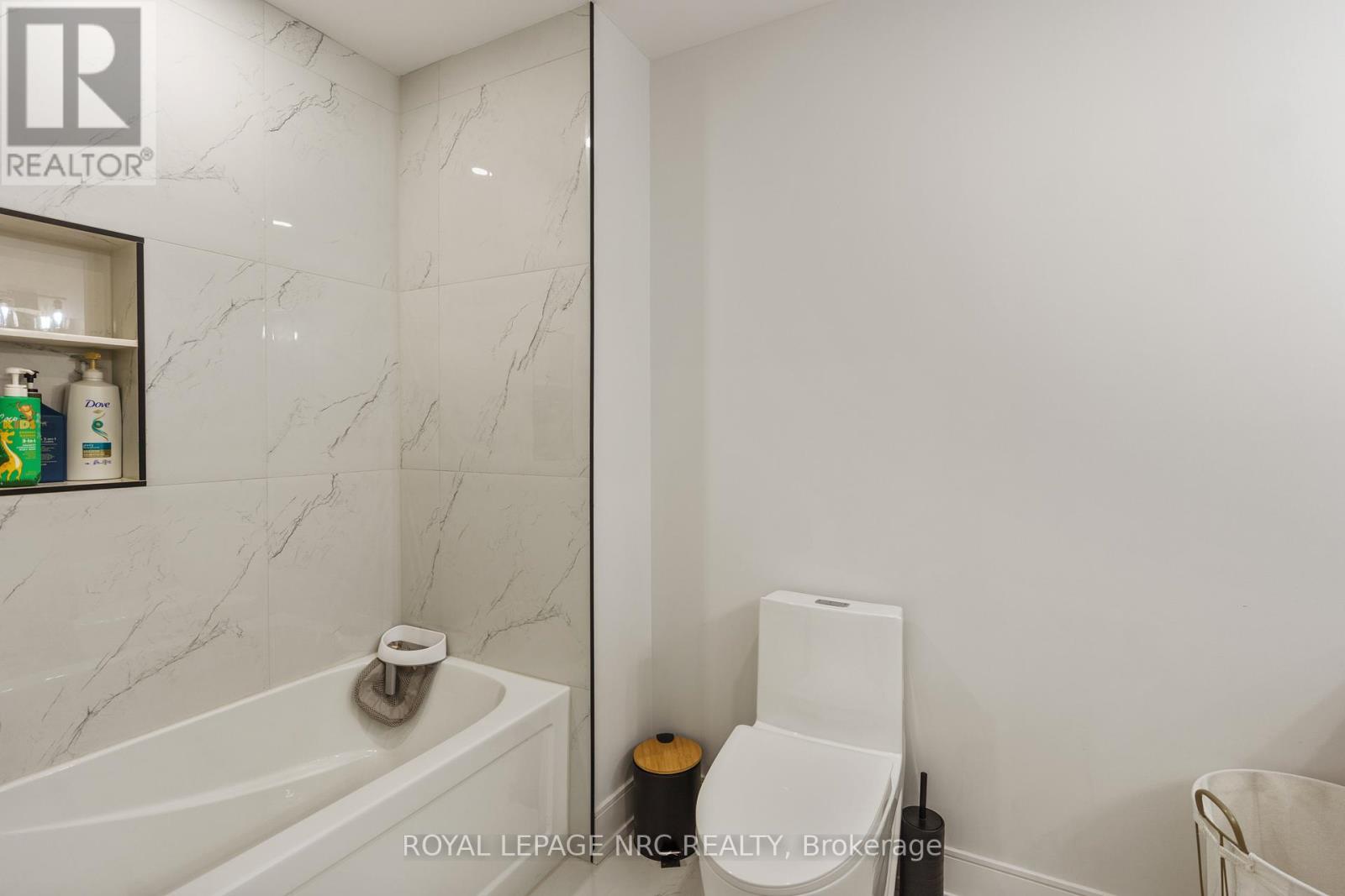 7386 Splendour Drive, Niagara Falls, Ontario  L2H 3V8 - Photo 21 - X13482720