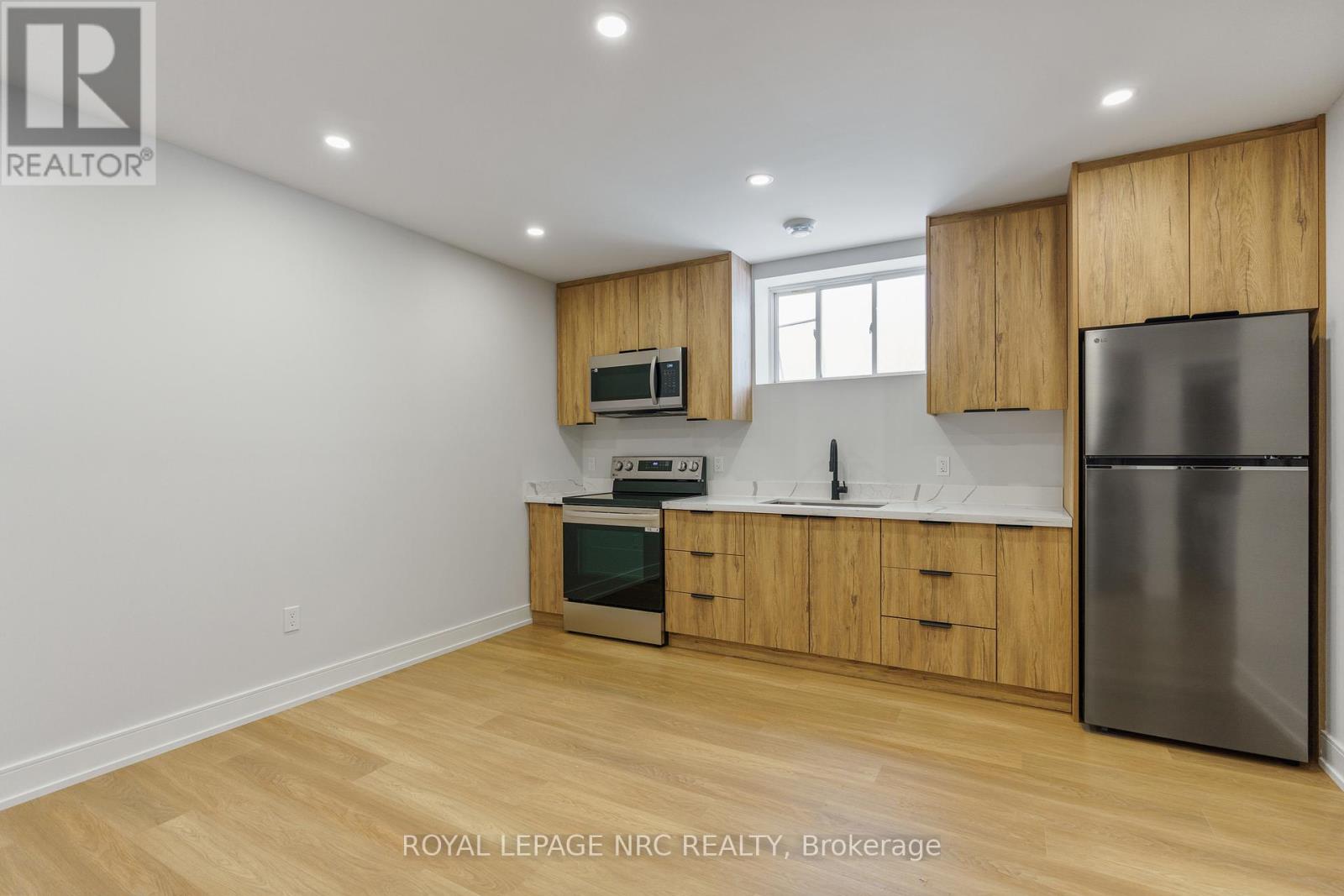 7386 Splendour Drive, Niagara Falls, Ontario  L2H 3V8 - Photo 23 - X13482720