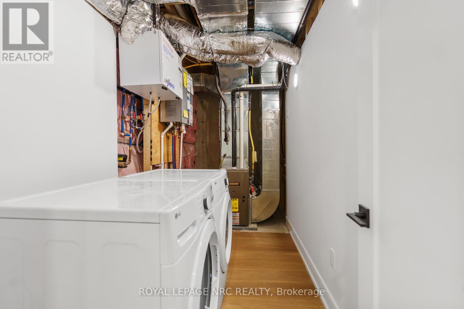7386 Splendour Drive, Niagara Falls, Ontario  L2H 3V8 - Photo 28 - X13482720