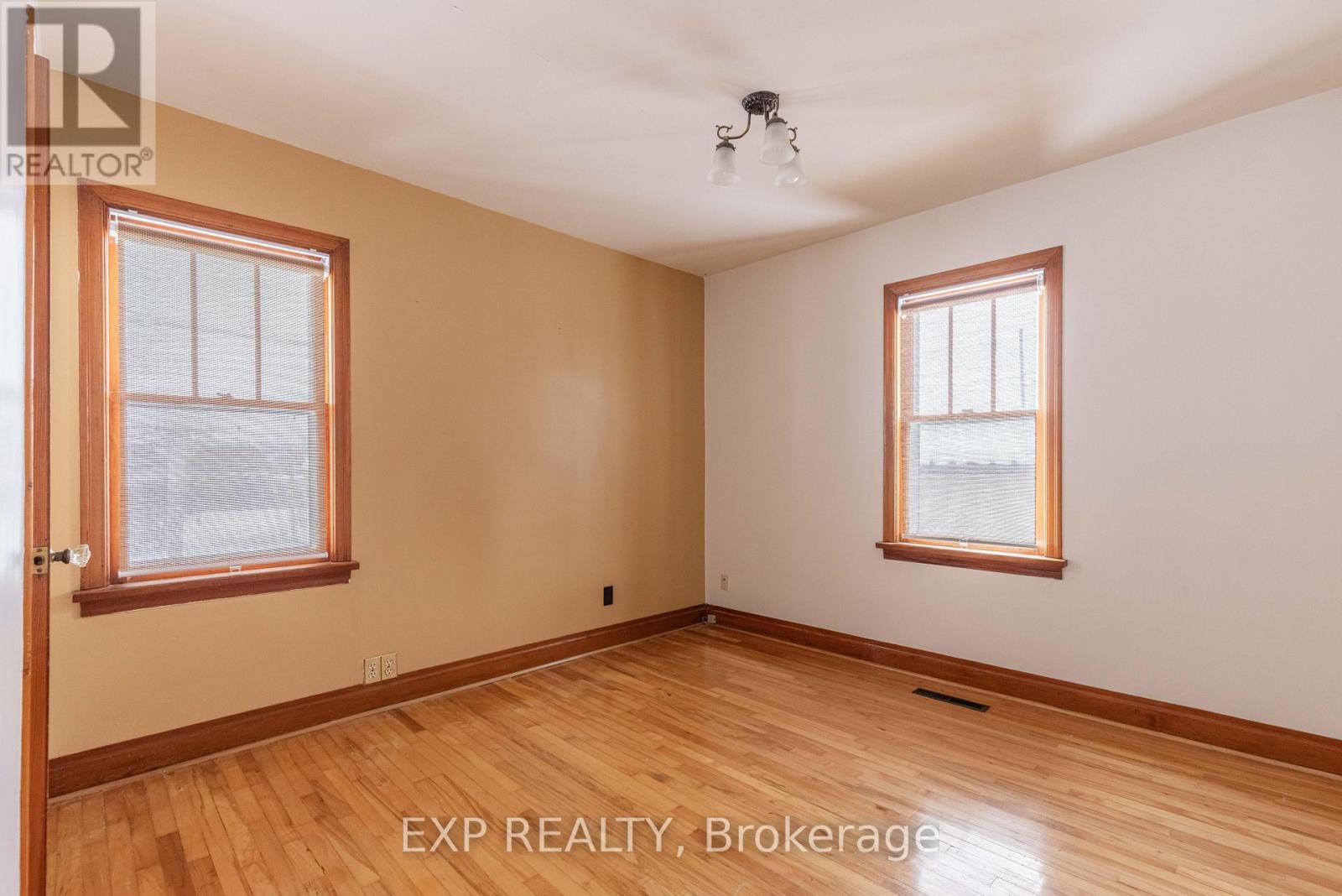 412 South Pelham Road, Welland, Ontario  L3C 3C6 - Photo 16 - X13482920