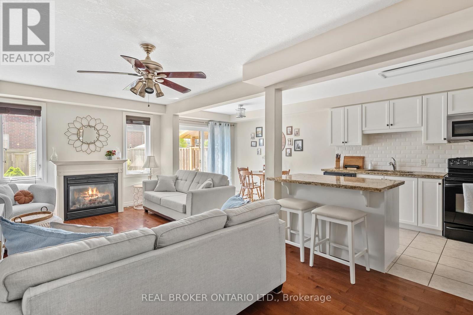 138 Edenrock Drive, Hamilton, Ontario  L8E 0G8 - Photo 12 - X13483024