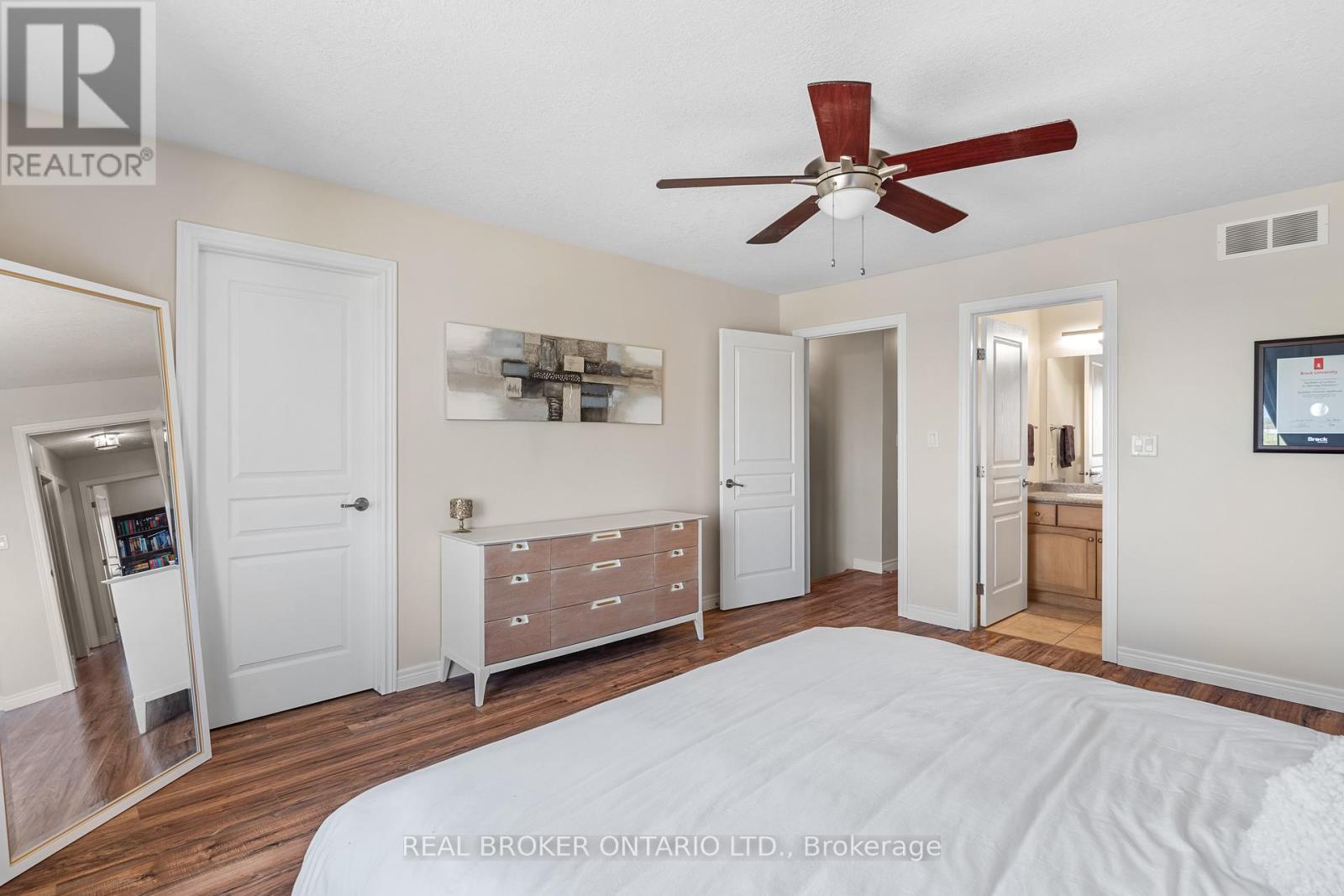 138 Edenrock Drive, Hamilton, Ontario  L8E 0G8 - Photo 15 - X13483024