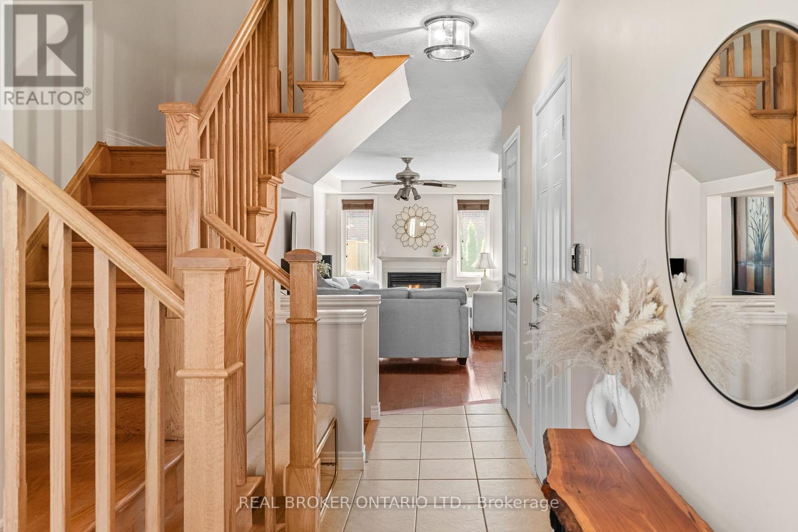 138 Edenrock Drive, Hamilton, Ontario  L8E 0G8 - Photo 5 - X13483024